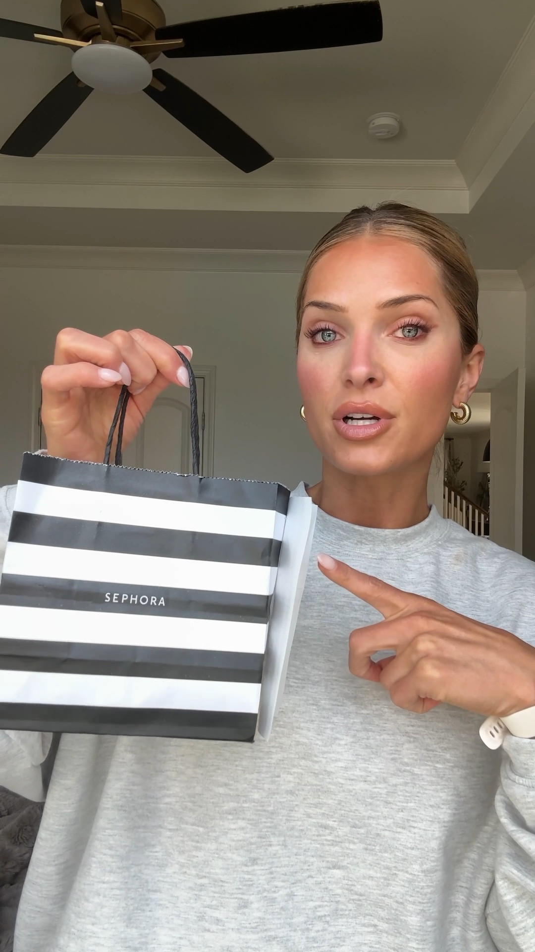 Stopped in to grab a few new goodies last week and I’m obsessed! 

perfume “cherry stem”
eyeshadow stick “sip and sparkle”

Same day delivery + buy online and pick up in store options are literally life savers. 

@sephora #sephorapartner