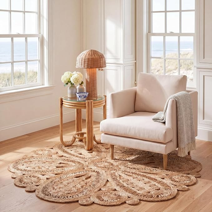 SAFAVIEH Area Rug 5' Round - Natural Fiber Collection - Natural Brown, Handmade Jute, Decorative ... | Amazon (US)
