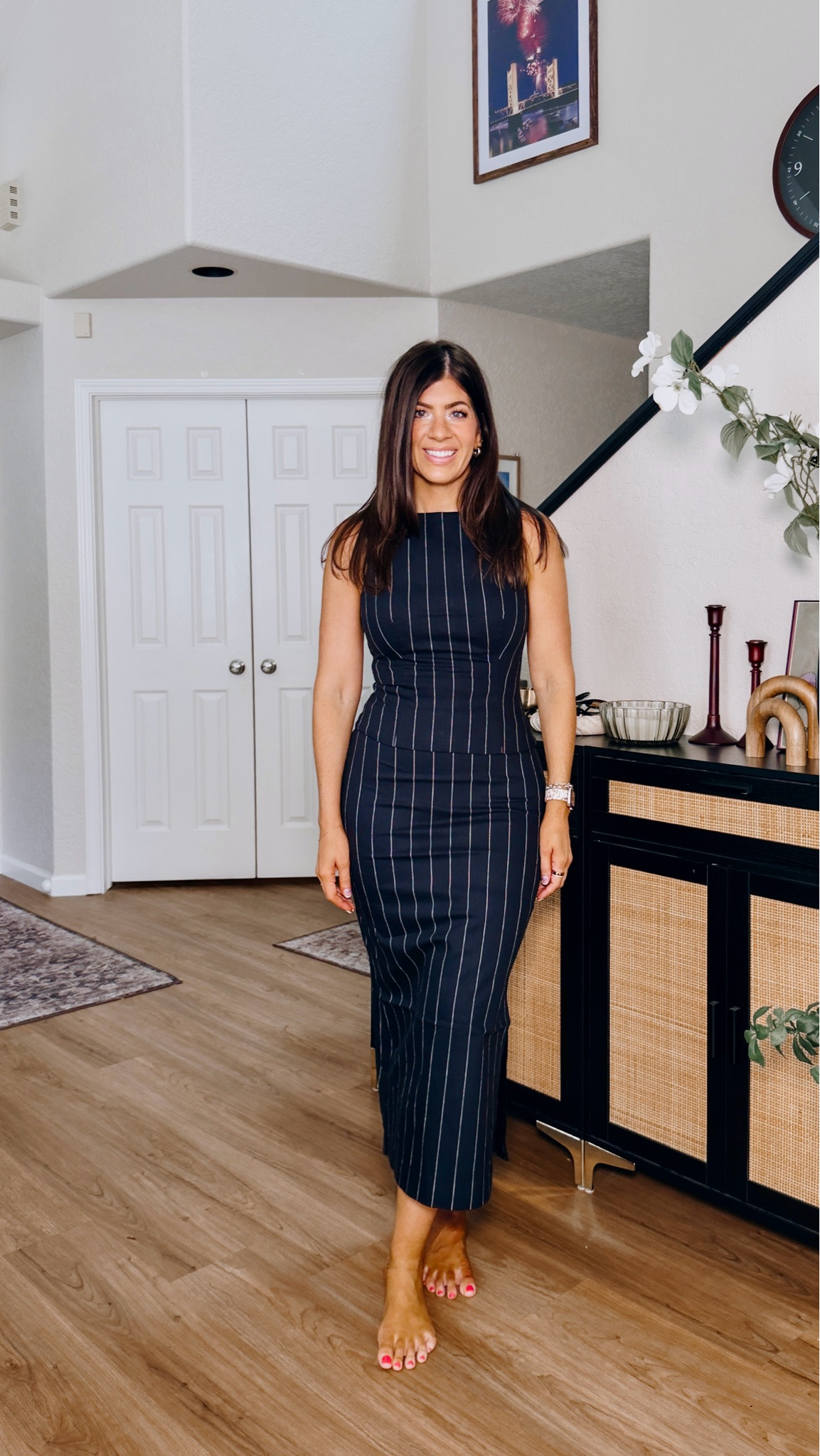Express buy vs bye
In a medium top and 10
Skirt

#LTKSaleAlert #LTKMidsize #LTKOver40
