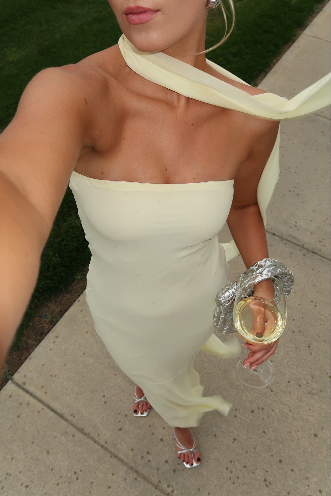 Butter yellow dress of my dreams💛🧈 wearing size 0 - definitely size down!

#LTKFindsUnder100
