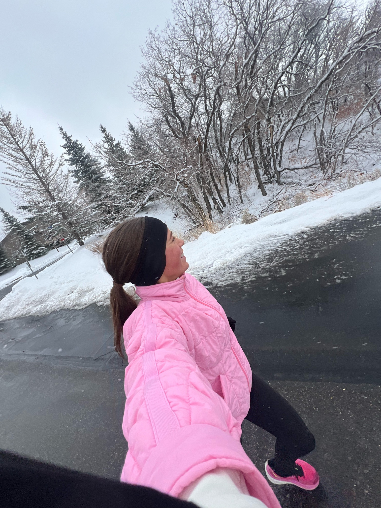 this coat is the BEST to run in!!

#LTKfitness #LTKGiftGuide #LTKHoliday