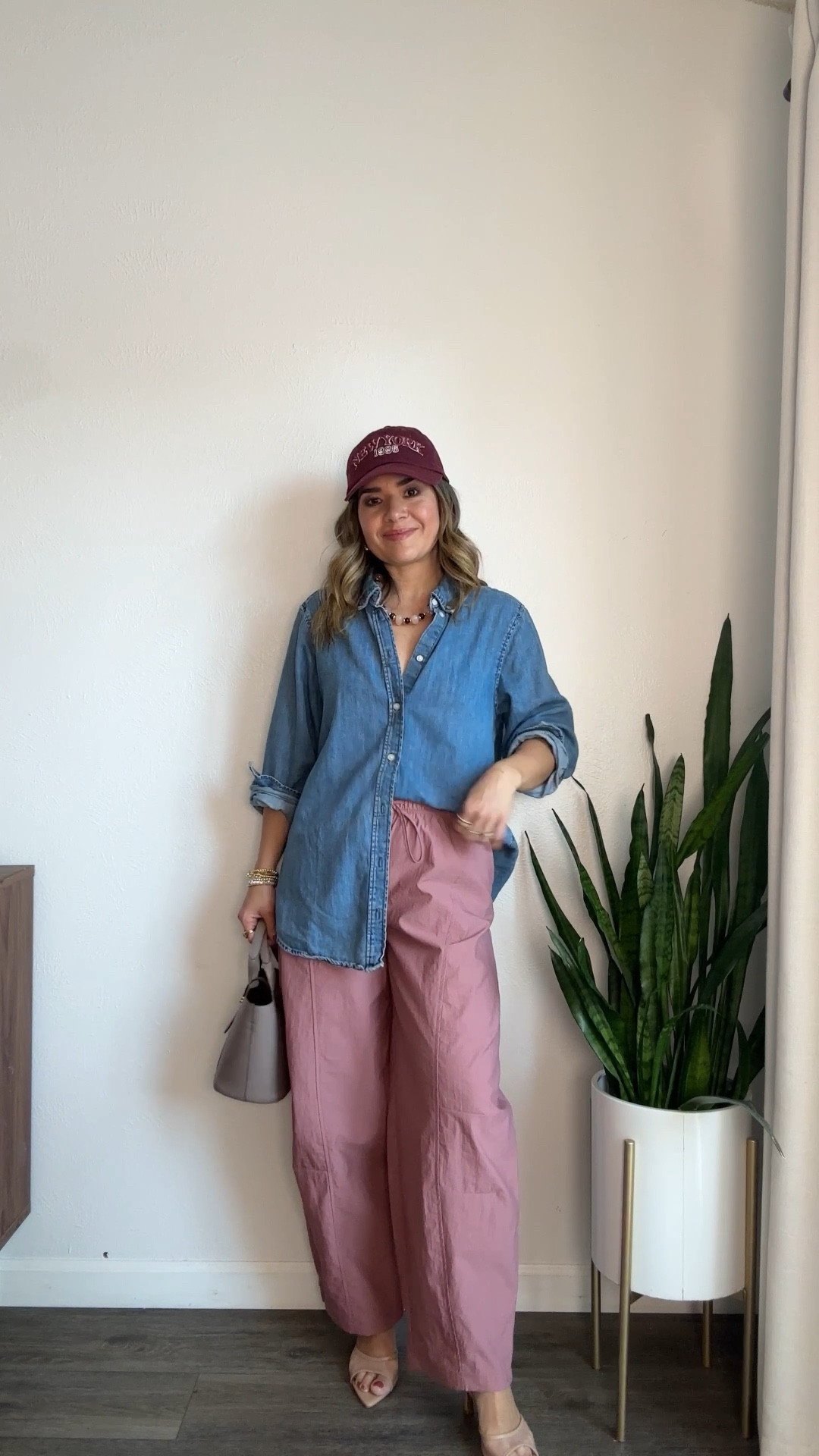 I’m so in love with these pants! I’m a mom that’s always on the go and looking for that little edge and these pants are perfect for that! Highly recommend them! 
This necklace is so chic and currently available!!!
Top size small
Pants size xs

#LTKSeasonal #LTKootd #LTKMothersDay