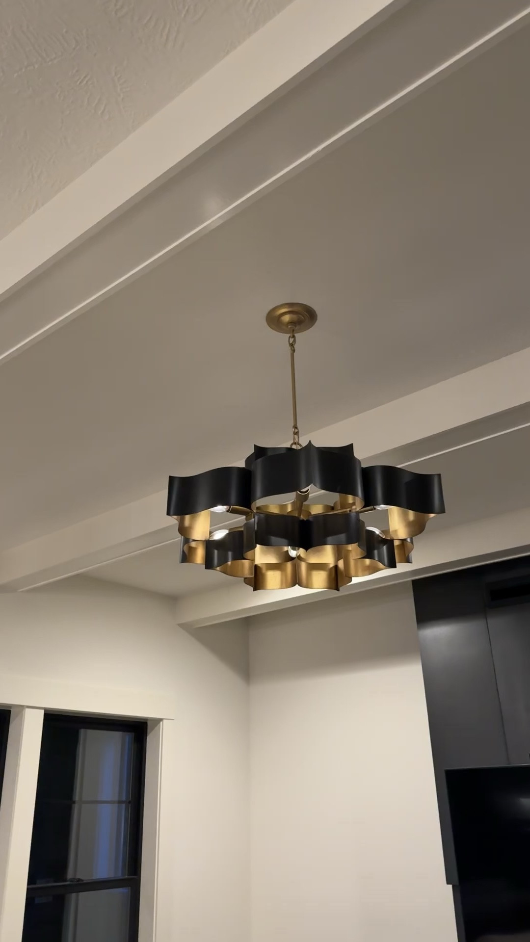 Contemporary chandelier, Lotus chandelier, lighting, remodel, redesign, home decor, home 

#LTKHome #LTKFamily #LTKSaleAlert