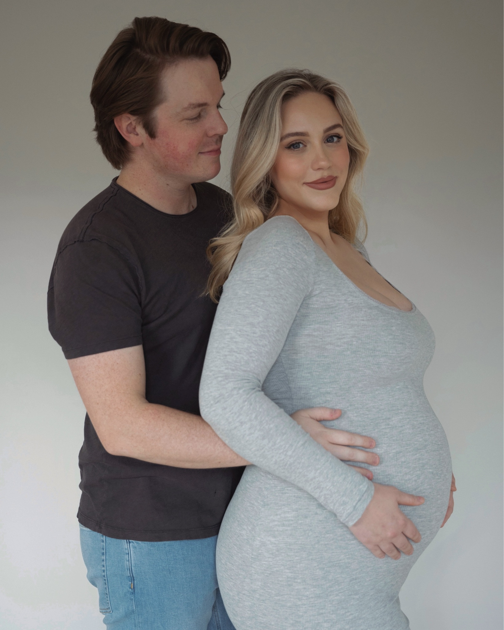 Stretchy maternity dress 

#LTKStyleTip #LTKBump #LTKMidsize