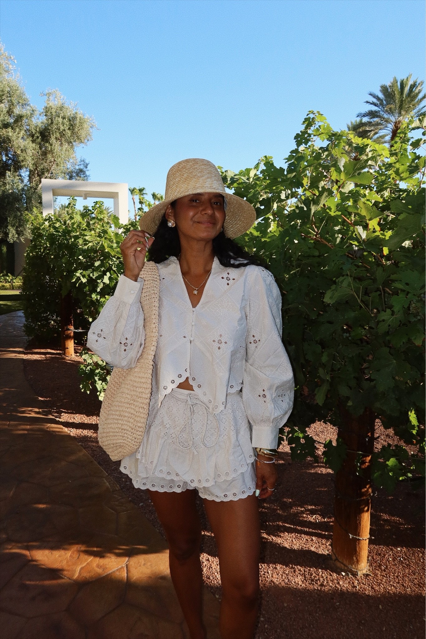 Wearing a full look of HM! This set is so so good. The hat is such a statement and a good price . Bag is Target