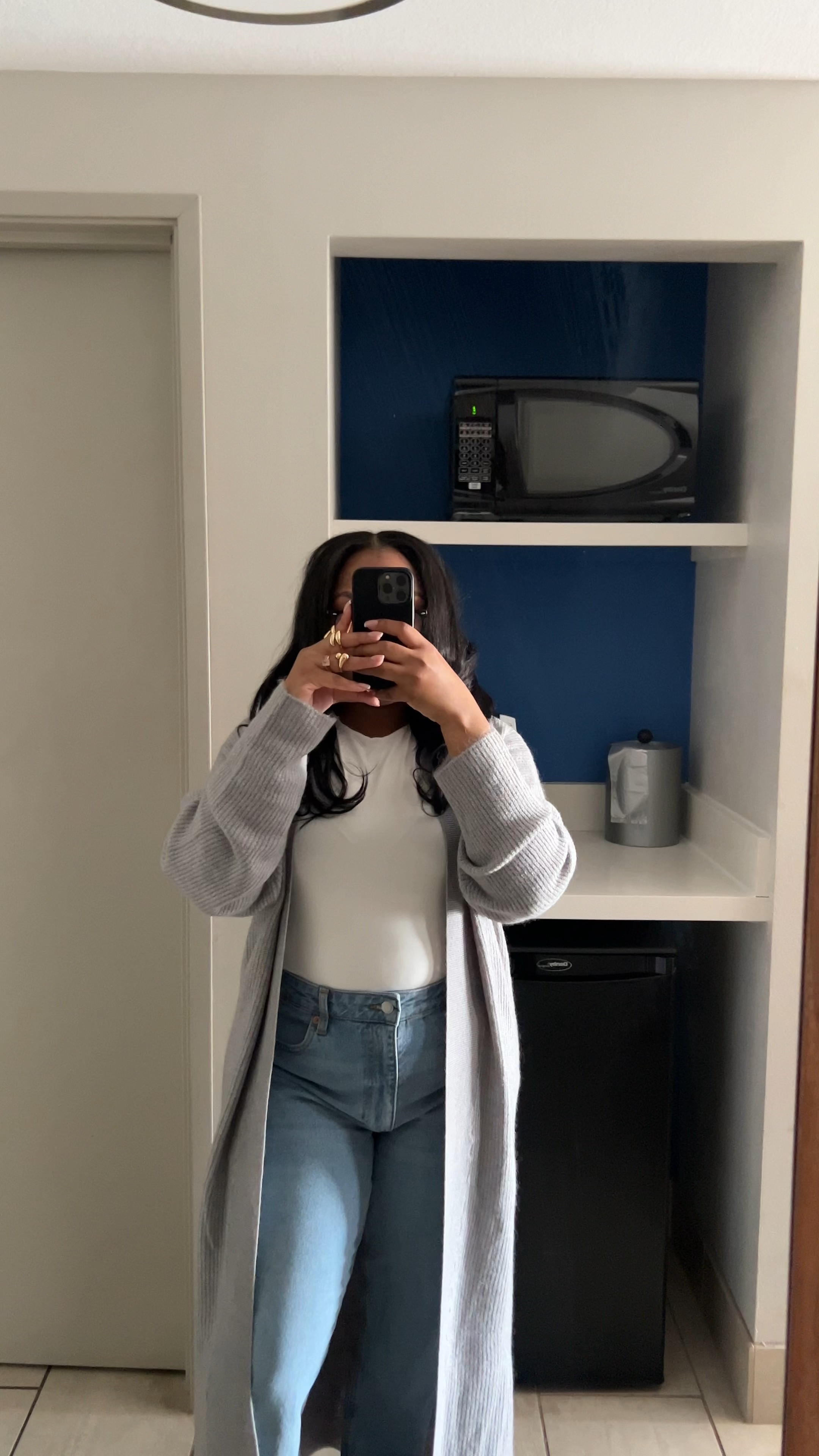 Ootd, jeans, denim, denim jeans, mom jeans, cardigan, spring fashion, spring style, causal OOTD, mid size style 

#LTKstyletip #LTKmidsize