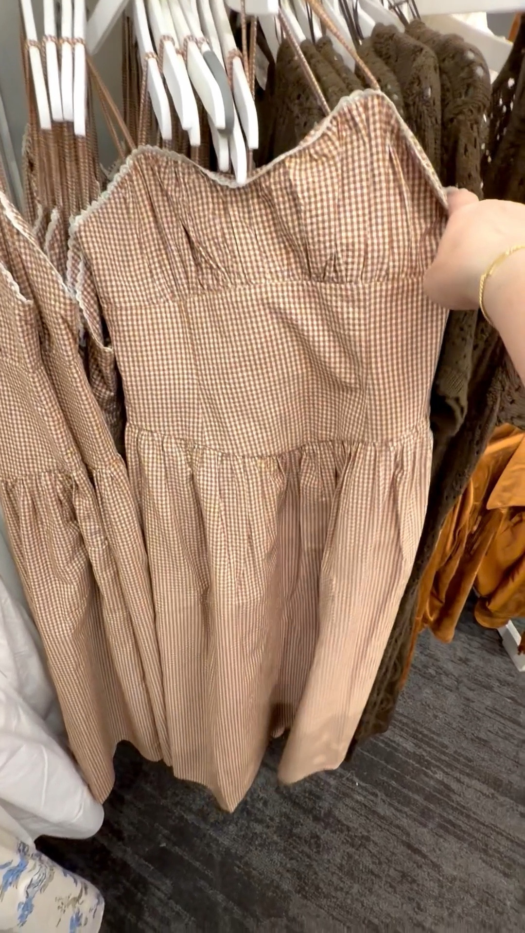 Obsessed with these spring dresses from Target 🌸🤍
Gingham or floral… I genuinely don’t know which I love more 😍 Both are so pretty and perfect for spring events, brunch, or Easter. Which one is your favorite? 👇✨

These won’t last long — linked in my LTK 💫
AD/Earns small commission 
#TargetStyle #SpringDress #GinghamStyle #FloralDress #LTKFinds

#LTKootd #LTKMidsize #LTKSpringSale