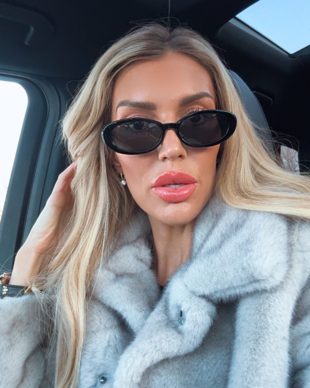 Here’s your sign to grab these sunnies 😎cute vday gift 

#LTKdayinmylife #LTKValentine #LTKmorningroutine