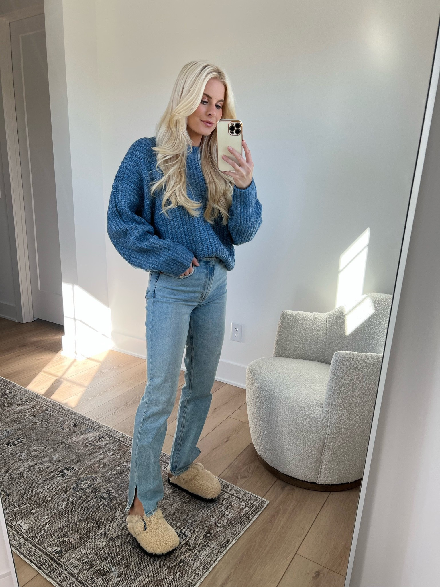 Abercrombie Sale! 30% off all coats & jackets + 15% off almost everything else!

Sized up in my sweater to a medium in my sweater, wearing a 26R in jeans, and my shoes are true to size.
#KathleenPost #Abercrombie 

#LTKsalealert