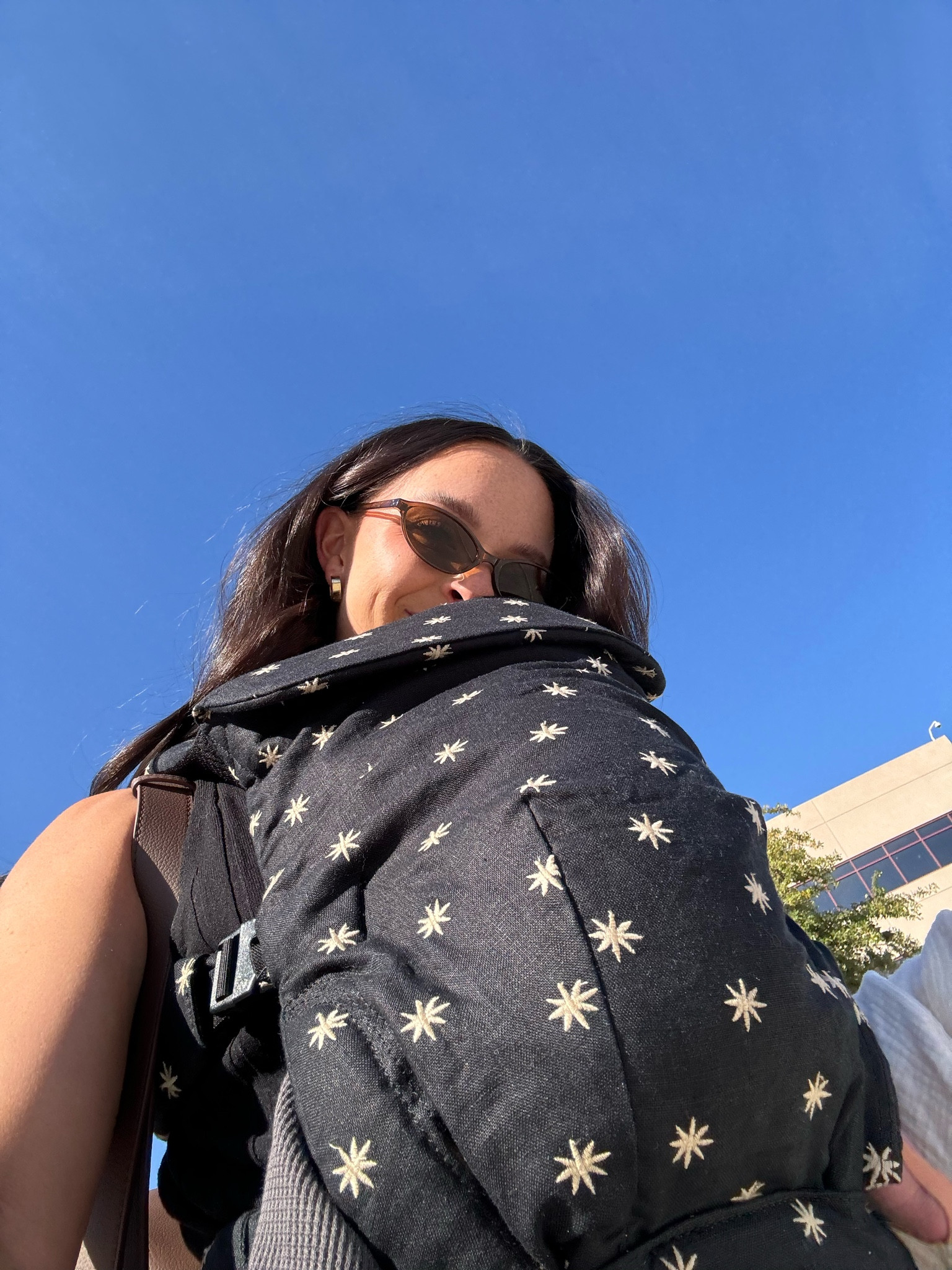 FAV BABY CARRIER🖤