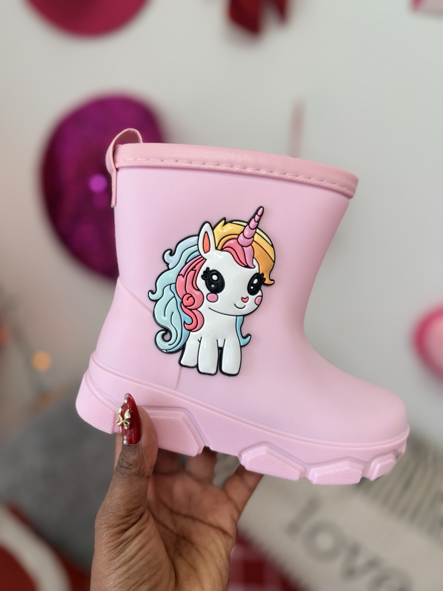 If your toddler’s shoe collection needs a spring refresh, this is your sign 🌷

Comfy sneakers.
Strappy sandals.
Neutral everyday pairs.
Bright fun statement shoes.

Cute but practical is the goal because they are ALWAYS on the move. I rounded up my favorite toddler spring shoe finds for you.

#ToddlerShoes #SpringArrivals #MiniWardrobe #KidsFashion #MomLifeLook #CuteAndComfy #SpringVibes #ShoppingWithPriiincesss #Atlantamom #Atlantabloggers #Atlantablogger #AtlantaCreator #Atlantacontentcreators #Atlantacontentcreator

#LTKBaby #LTKTravel #LTKKids