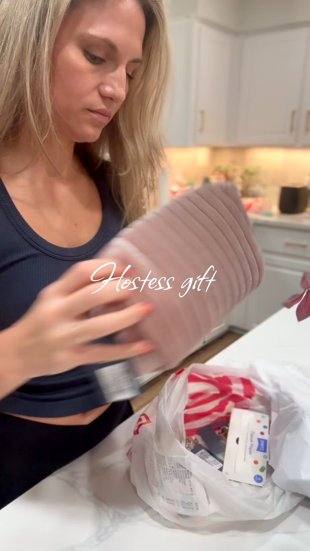 🫶🏼

#LTKHoliday #LTKFindsUnder50 #LTKGiftGuide