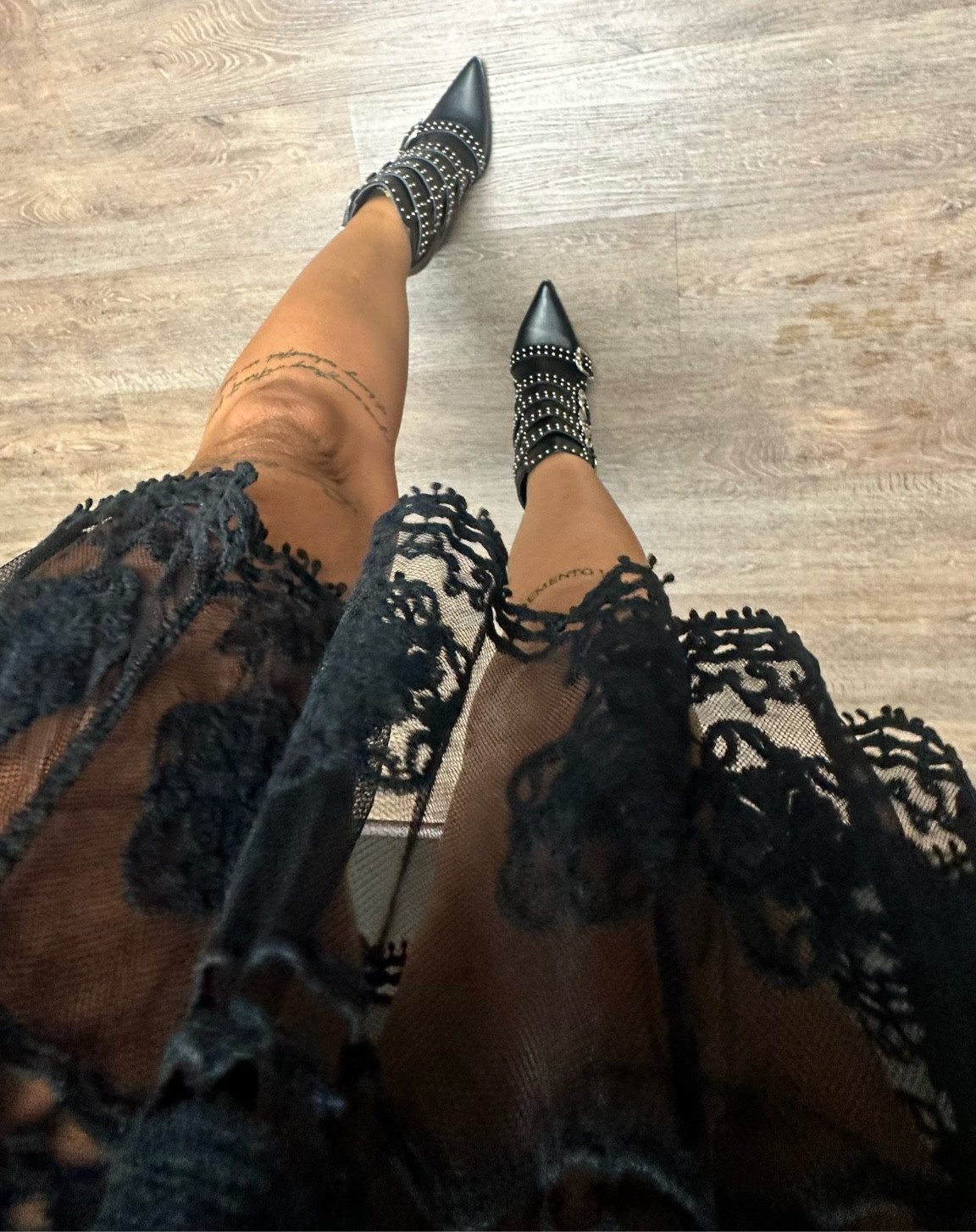 #NashvilleOutfits #NashvilleLooks #WornInNashville #NashvilleStyle #WesternStyle #GrungeStyle #ltkitbag #ltkshoecrush #ltkmidsize

#LTKMidsize #LTKShoeCrush #LTKStyleTip