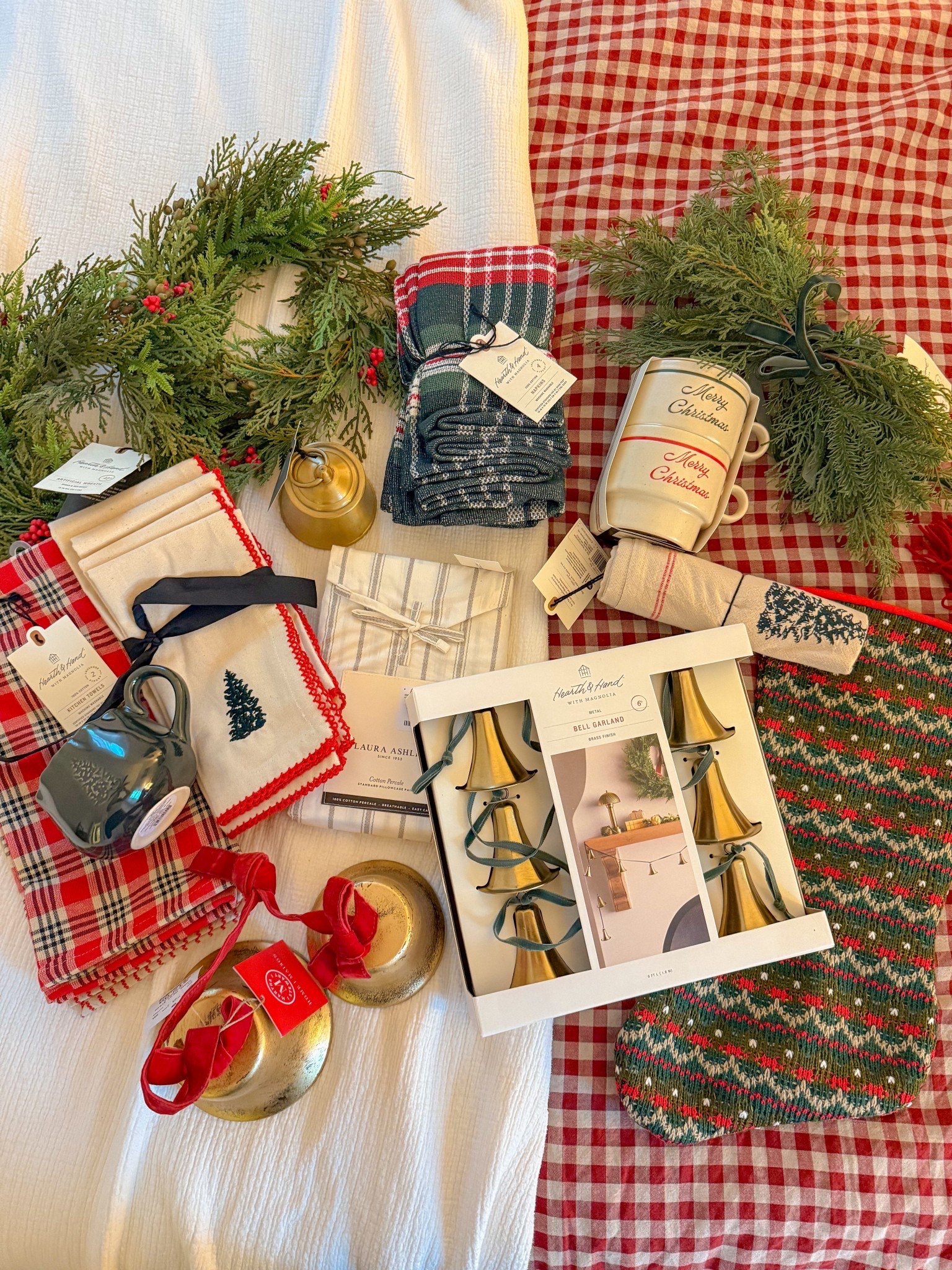 the couple of items I’m adding to my Christmas collection 🤍

#LTKGiftGuide #LTKHoliday #LTKSeasonal
