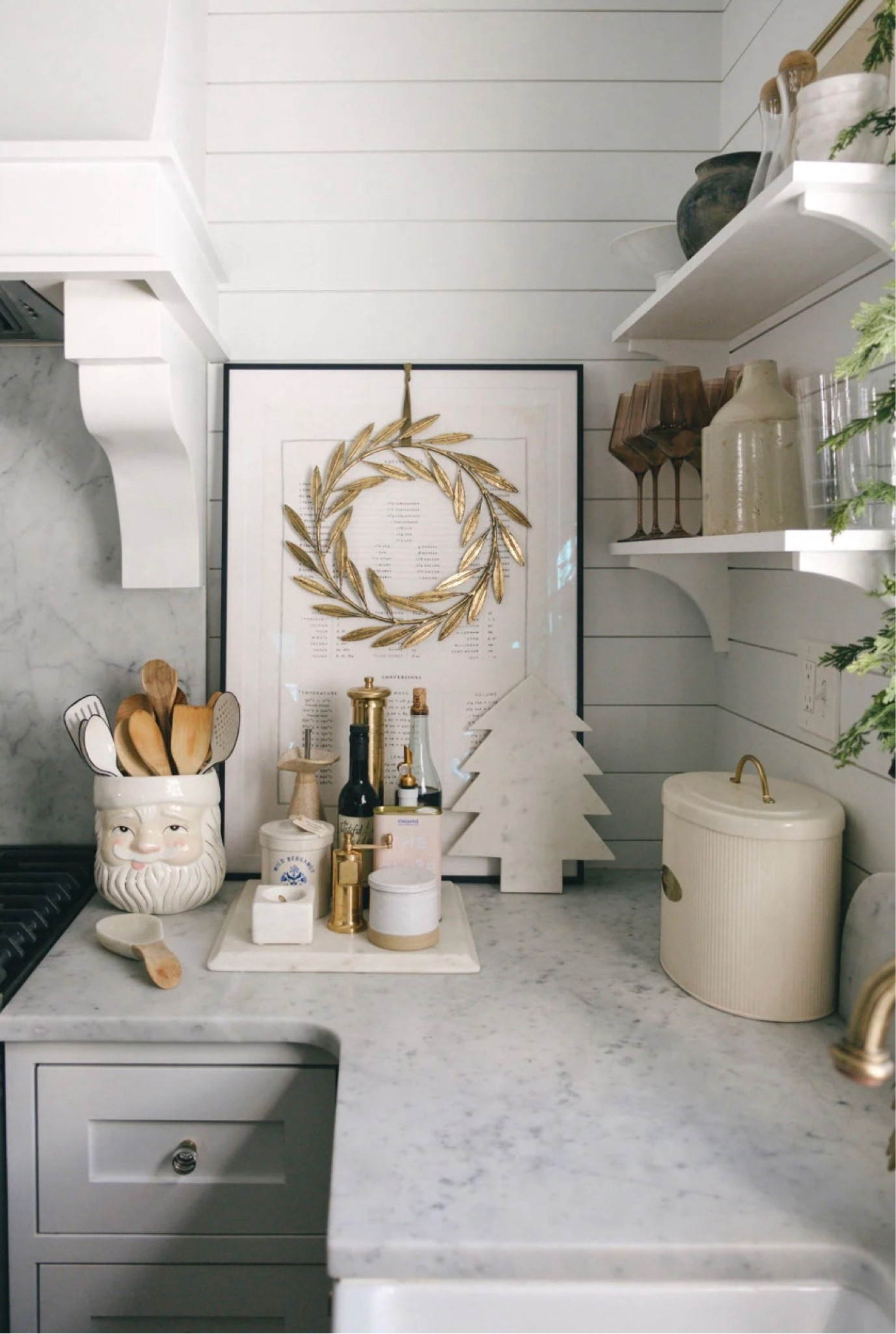 Papa Noel Collection 

Photo Credit: Pink Antlers

#LTKHoliday #LTKGiftGuide #LTKSeasonal