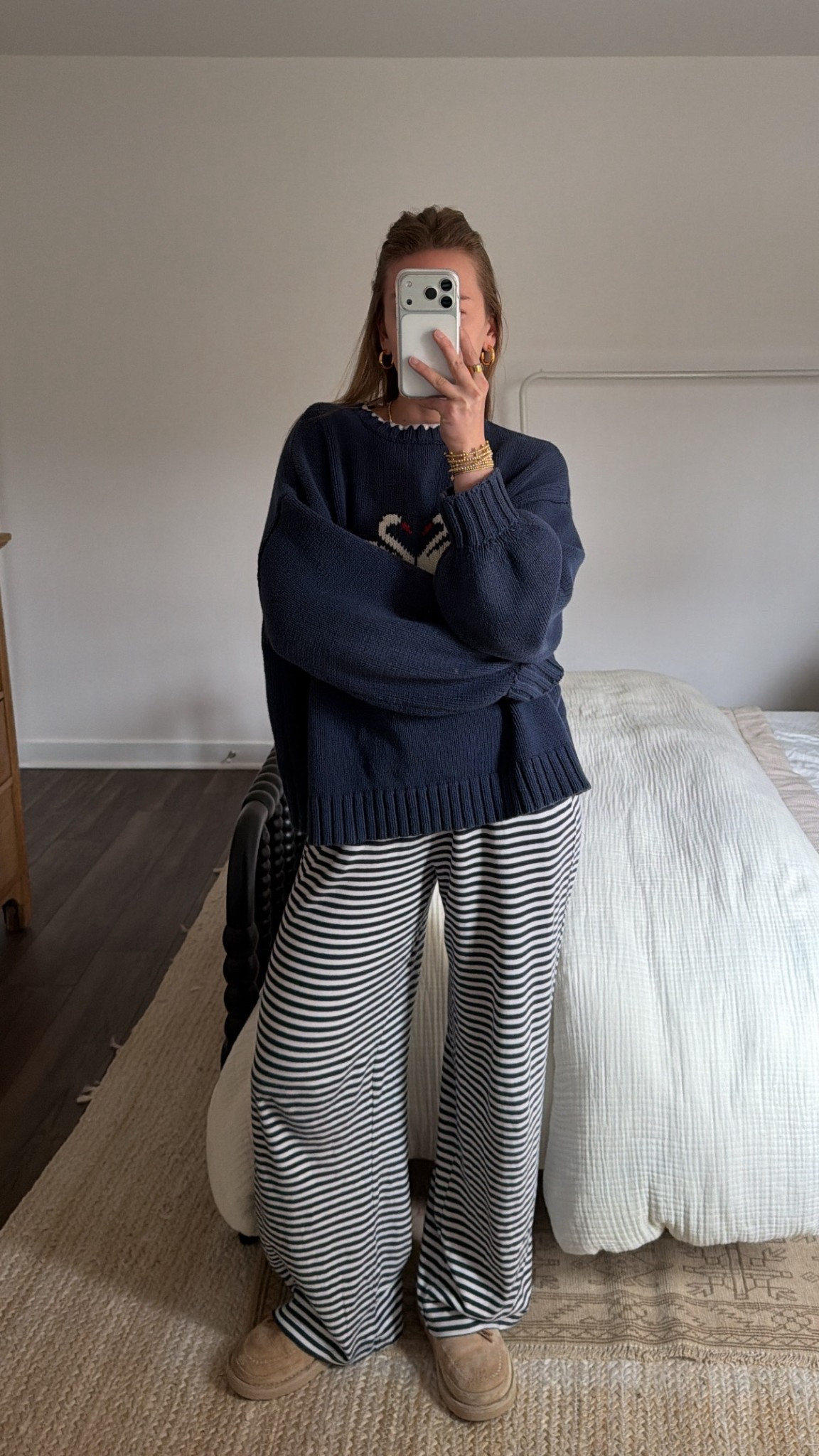 3/15/26 Cozy Morning Loungewear

My go-to comfy morning outfit 🤍 Wearing my Princess Polly Swan sweater with my favorite Abercrombie navy striped lounge pants — they’re seriously the comfiest and I wear them all the time.

Everything is linked here ✨

#LTKootd #LTKSpringSale #LTKmorningroutine