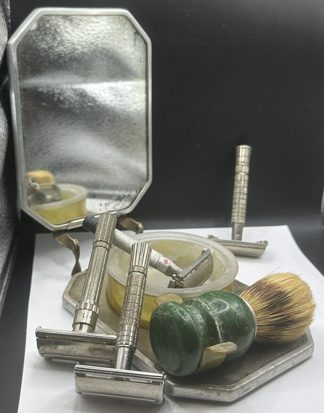 Vintage Gillette Safety Razor Lot Of 4 W/ Shaving Vanity Train Case & Brush   | eBay | eBay CA