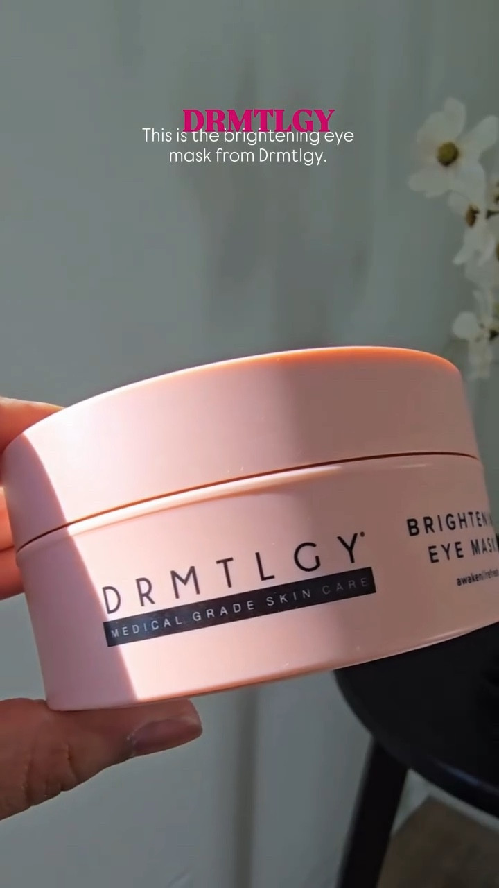 Because dull under eyes are so last season 😉☕️

#SelfCareStep #UnderEyeGlow

"Hydrating caffeine eye masks—brighten, de‑puff & smooth under eyes

#BrighteningEyeMask #SkincareRoutine #GlowySkin #undereyecare

#LTKFindsUnder50 #LTKBeauty #LTKStyleTip