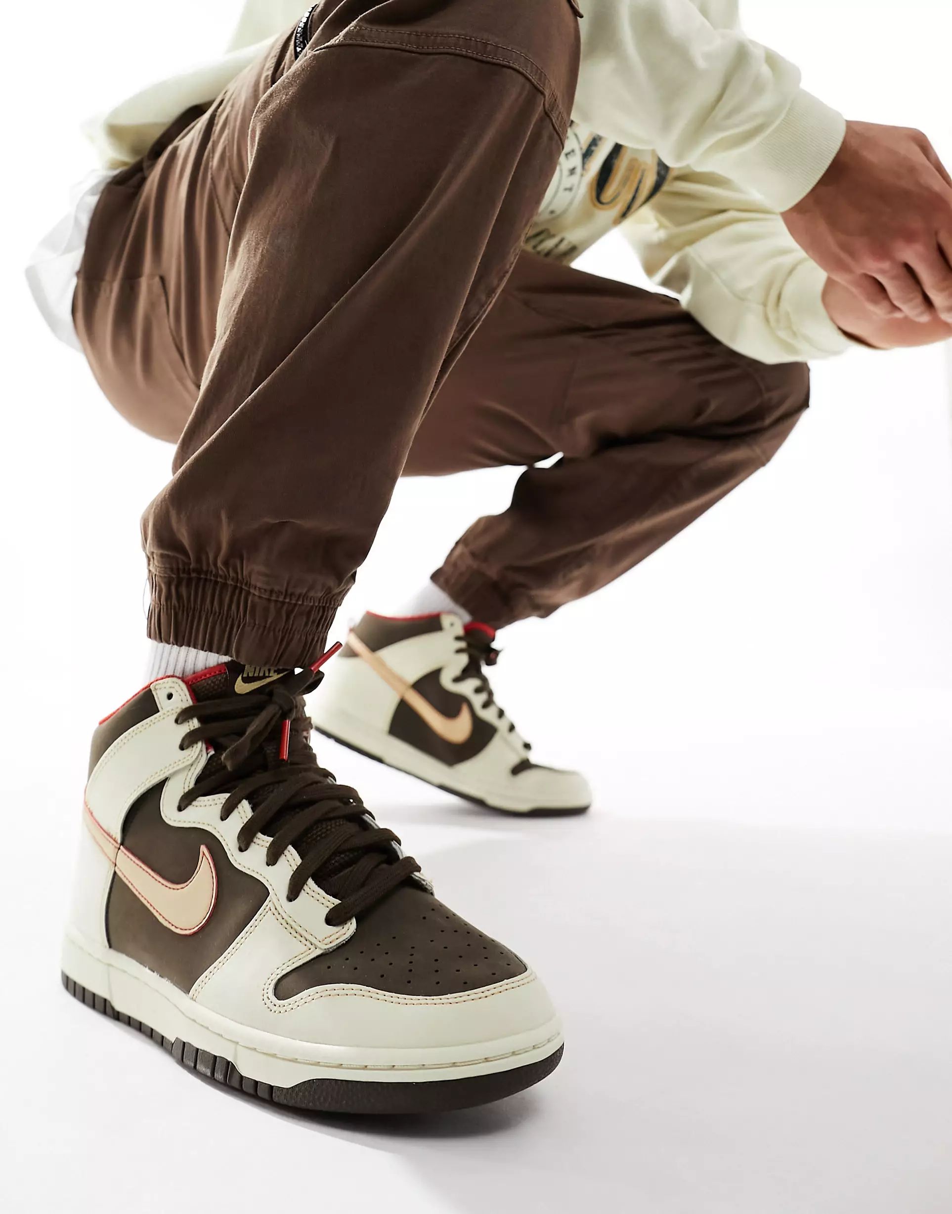 Nike Dunk Retro High sneakers in beige and brown | ASOS (Global)
