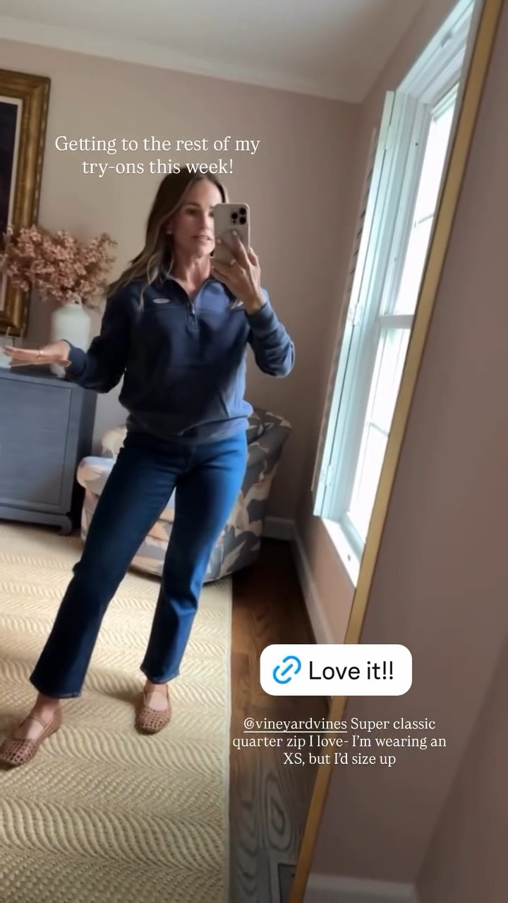 Super classic quarter zip I love- I’m wearing an XS, but I’d size up!

#LTKStyleTip