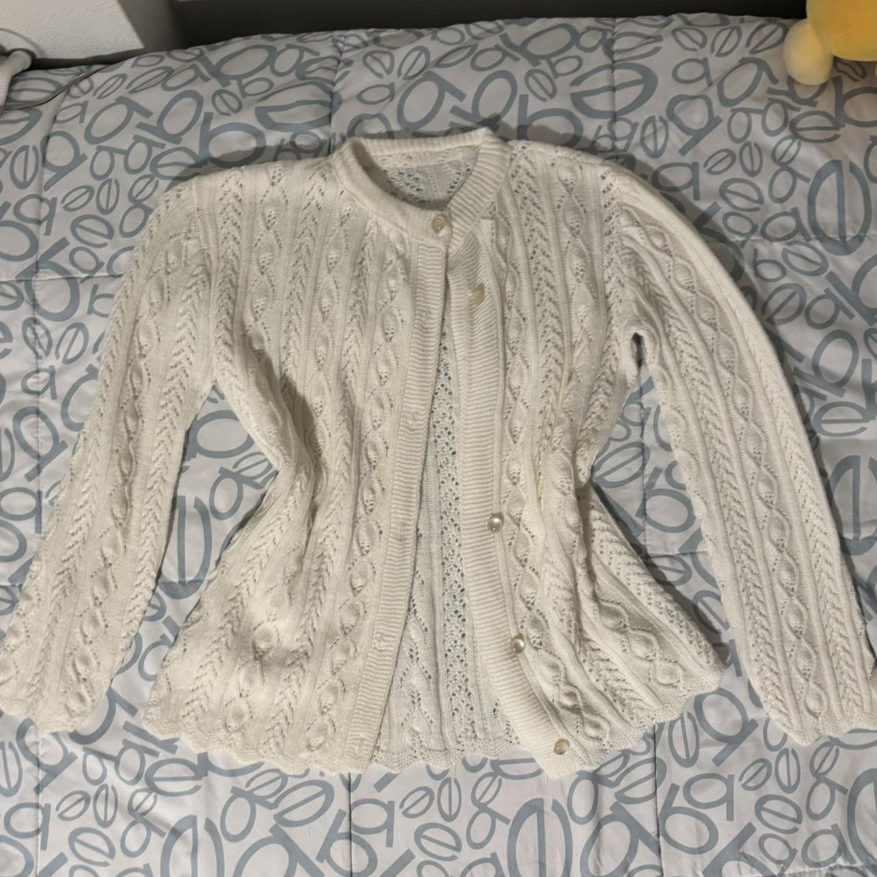 Abercrombie & Fitch Women's Cardigan - White/Cream - S | Depop US