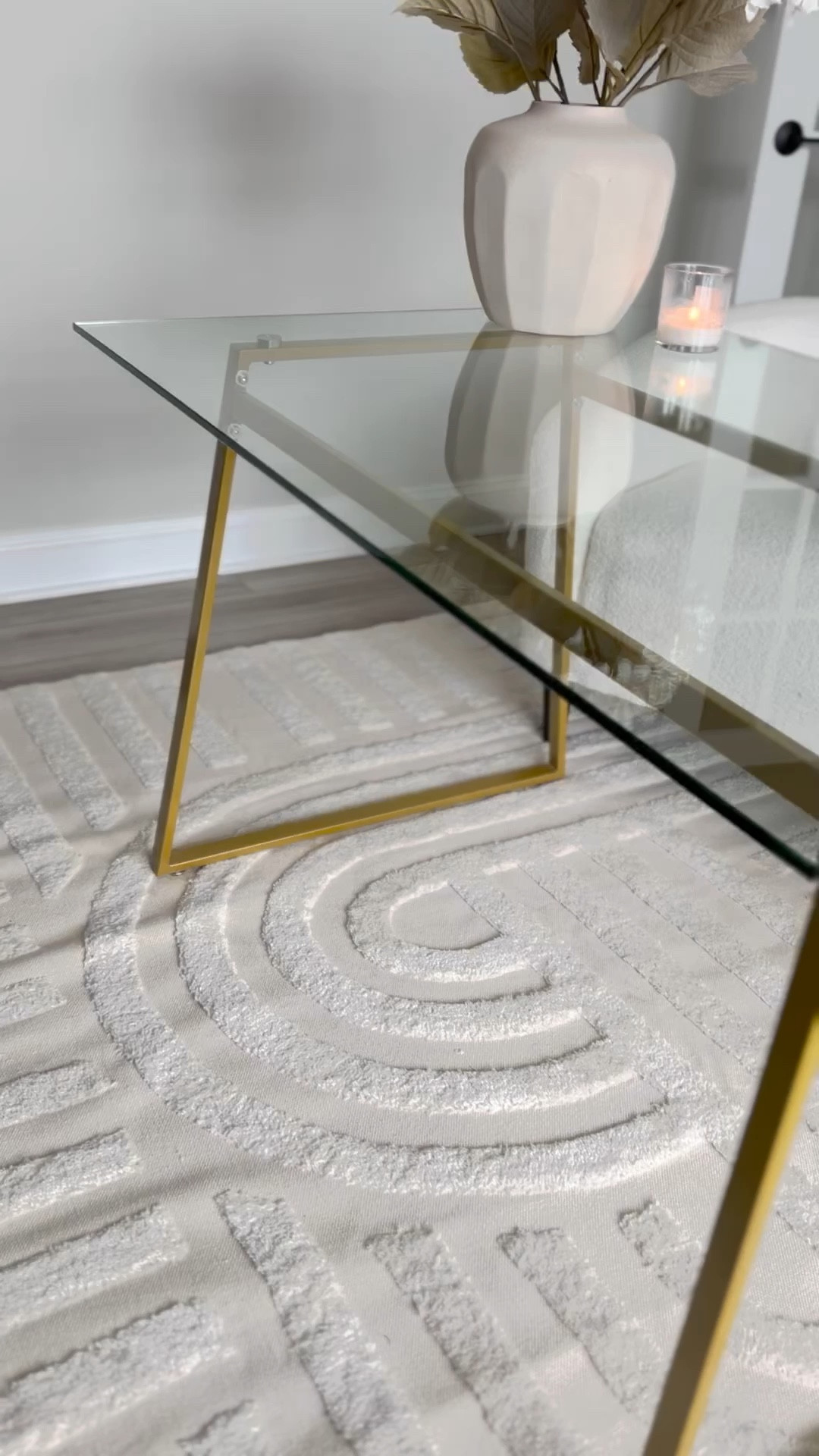 Glass writing desk

#LTKhome #LTKFind #LTKU