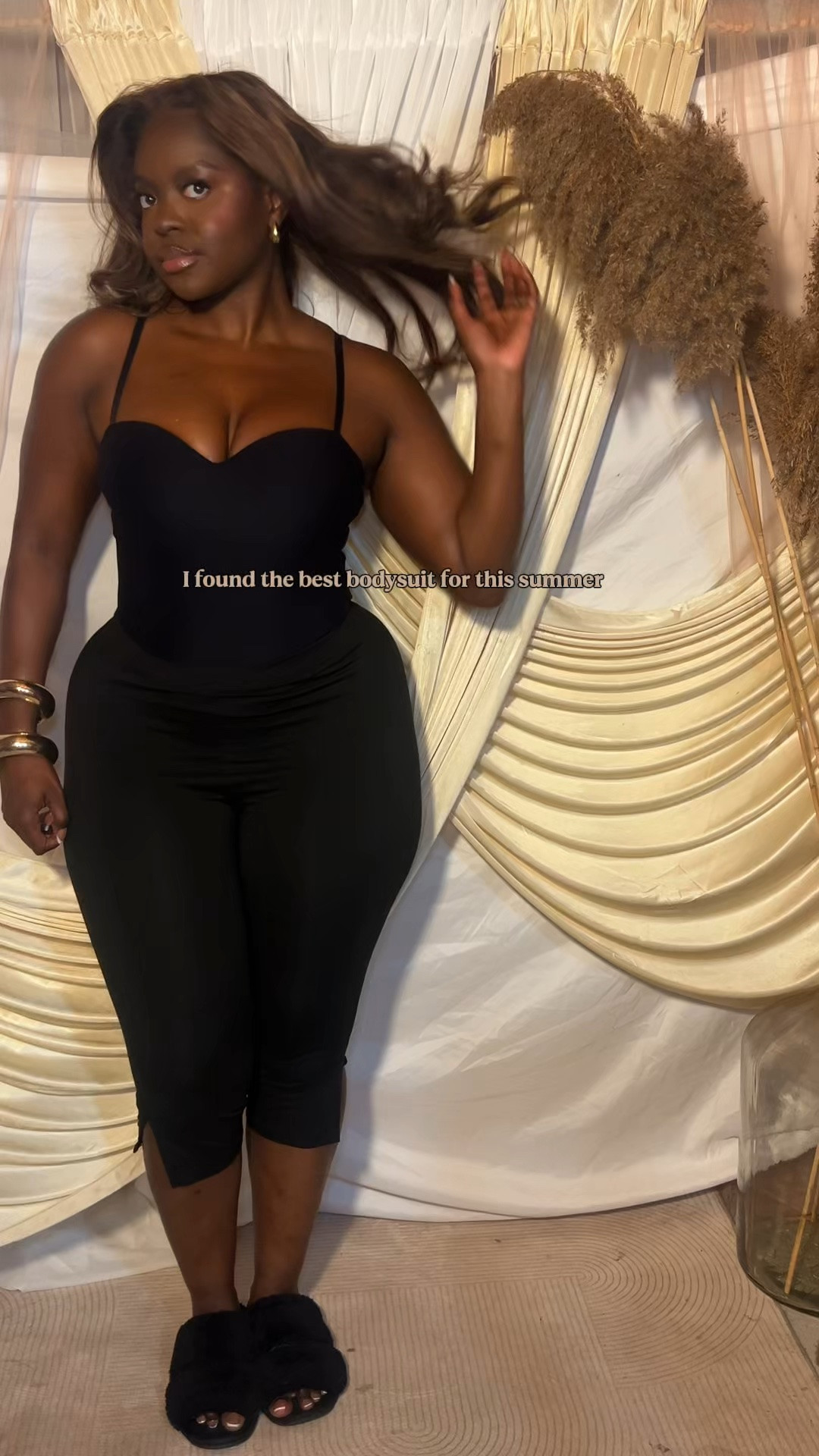 3 ways to style a body suit 

Bodysuit - medium
