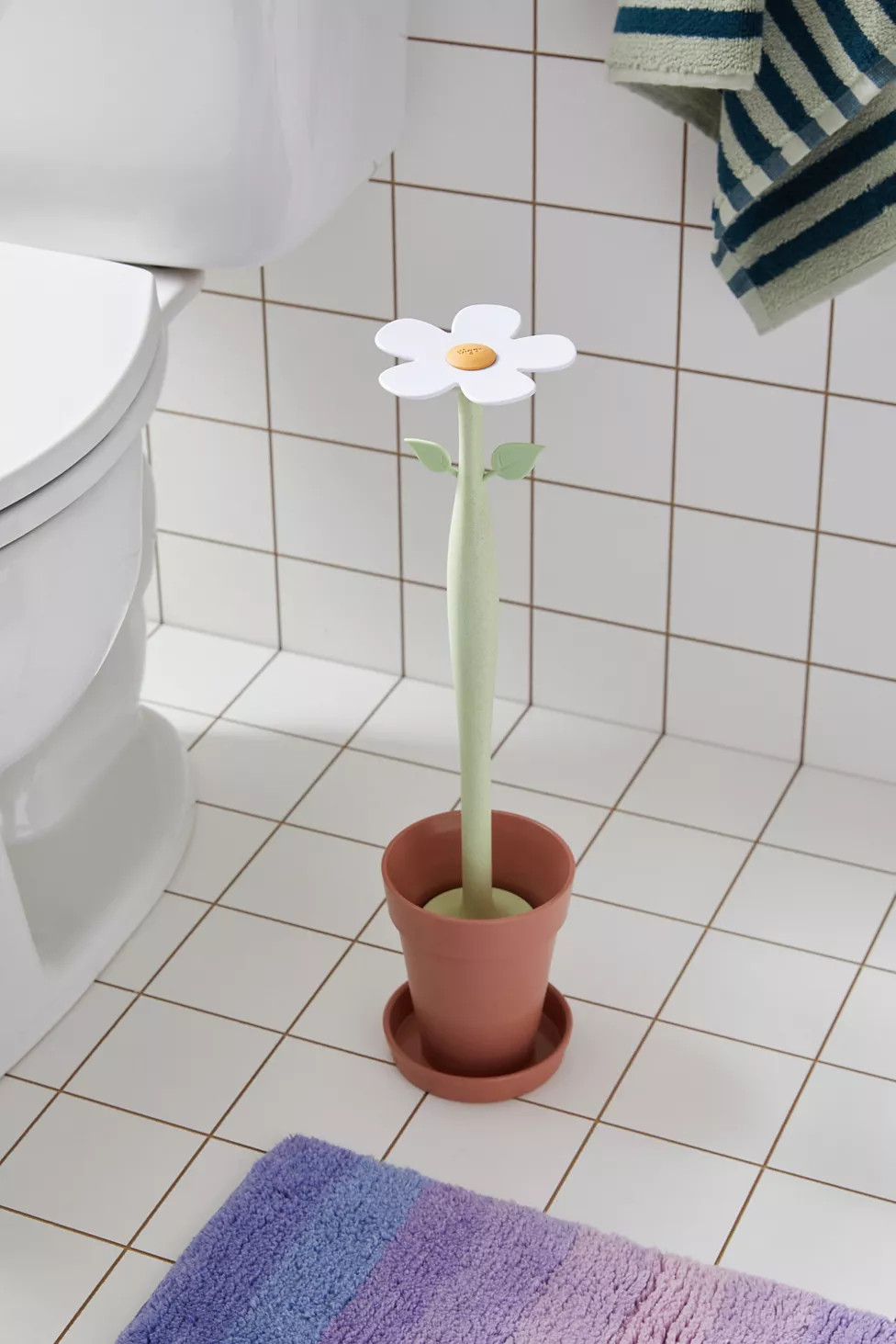 Daisy Toilet Brush | Urban Outfitters (US and RoW)