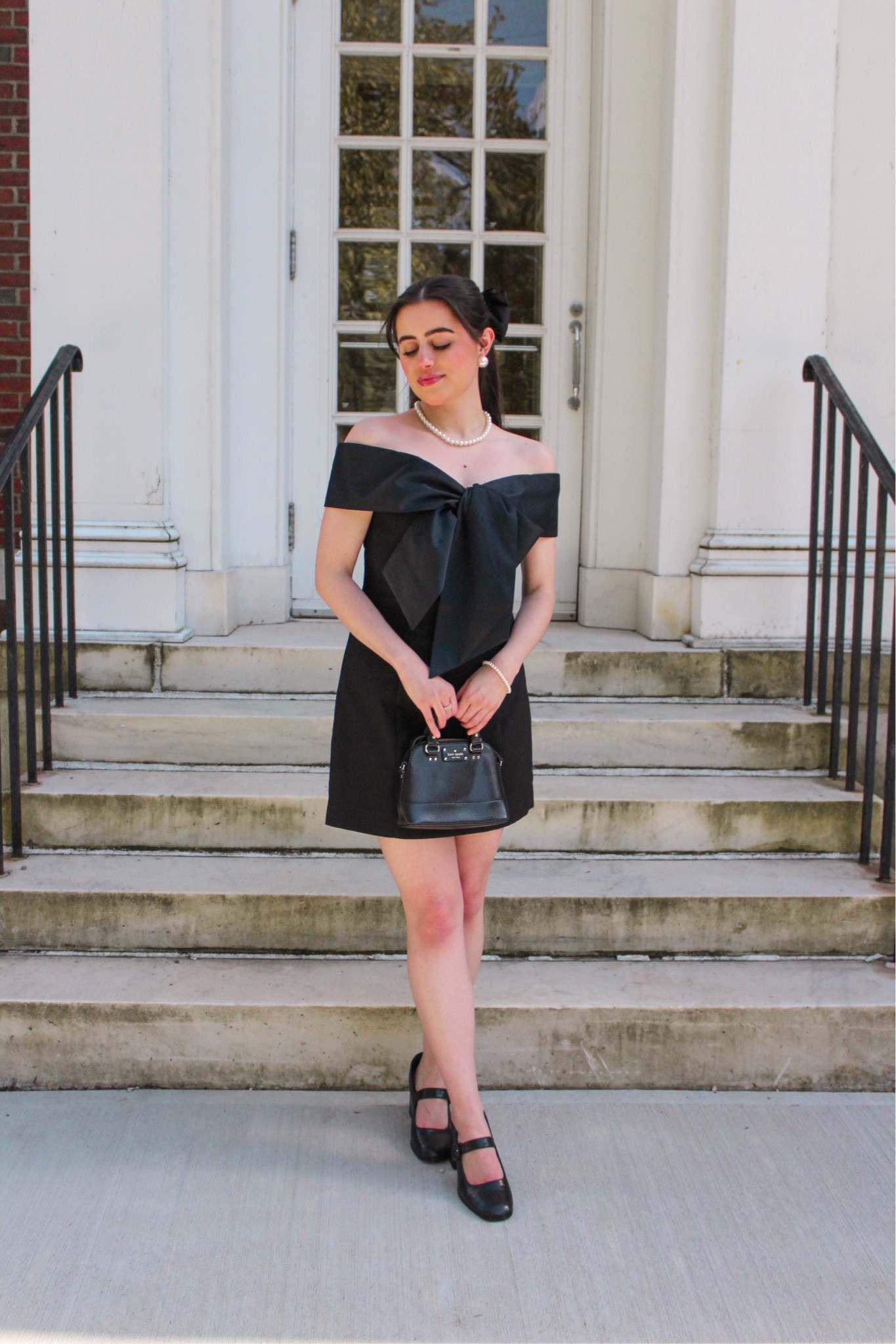 Modern Audrey Hepburn 🖤⚜️ 


#LTKstyletip #LTKfit #LTKunder100