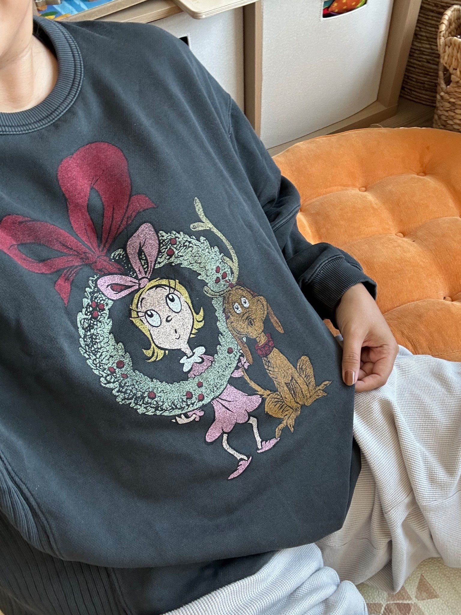 Grinch sweatshirt, cozy Christmas outfit 

#LTKHoliday