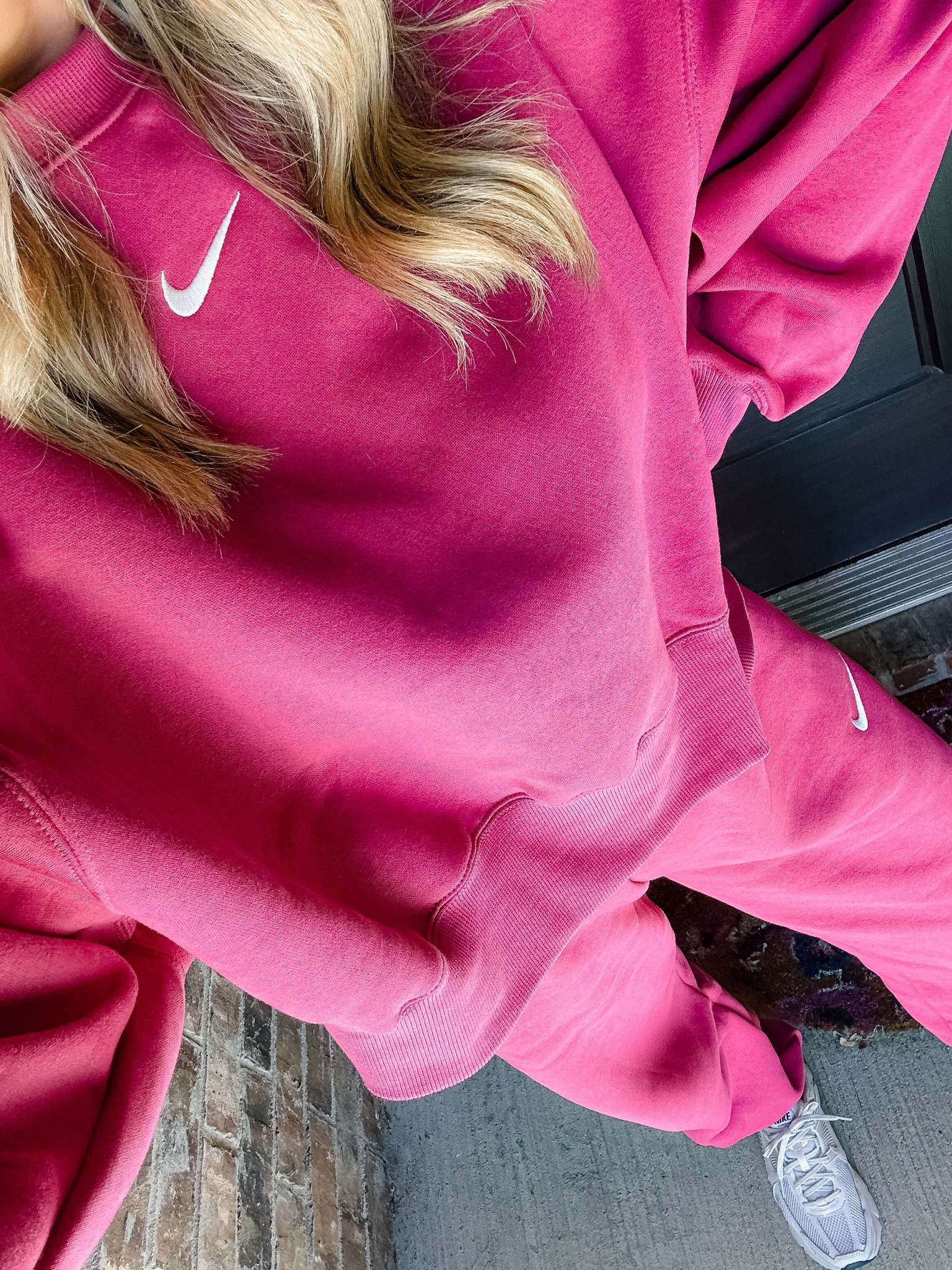 The phoneix Nike set is one of my favorites! Size m on top s on bottom!

#LTKFindsUnder100 #LTKStyleTip