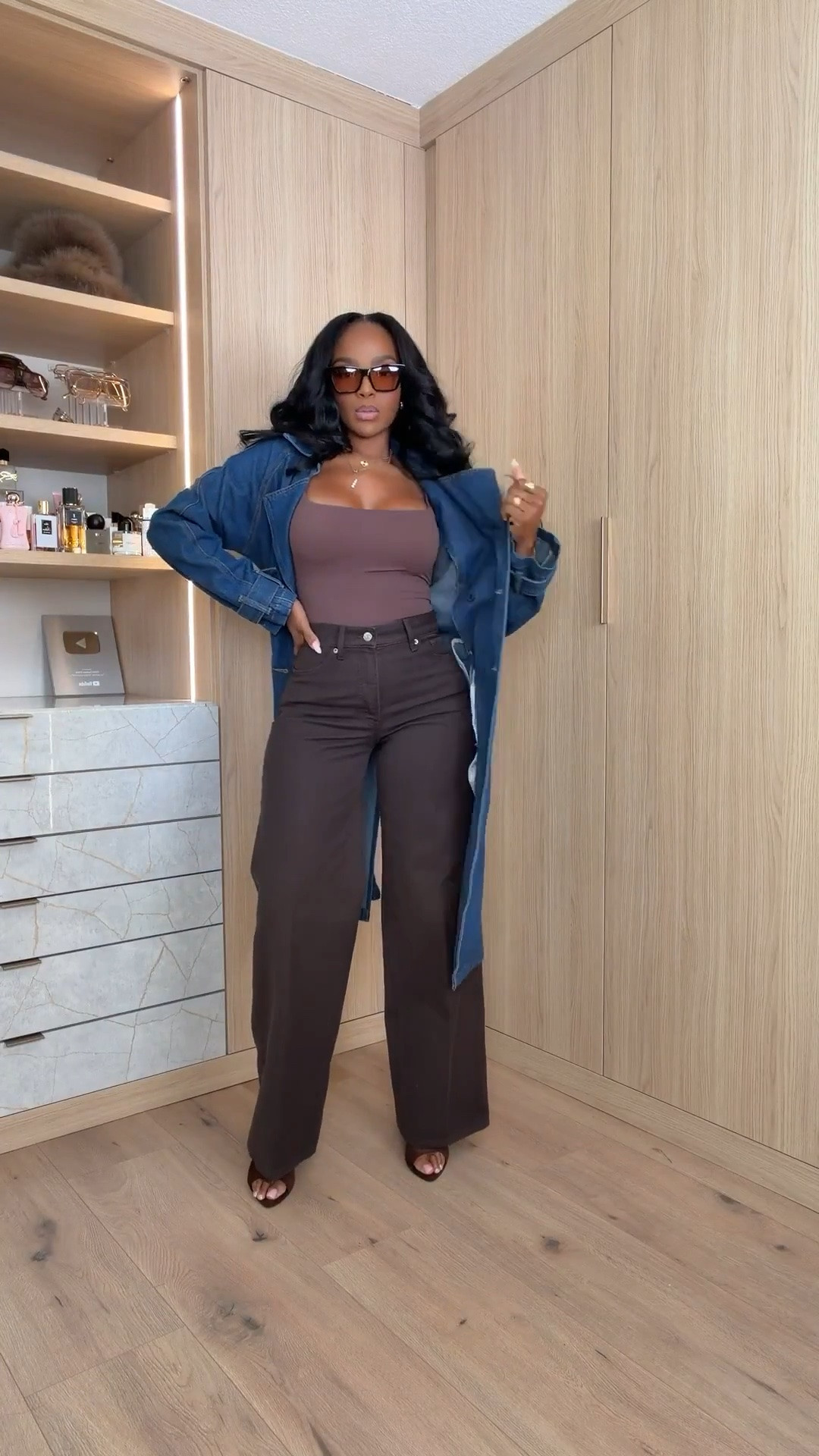Scroll to shop! ✨ Everything from this look is linked below. 👇🏽    

Wearing: Size Small | 5’4” | 140 lbs  
Jeans - 4 Long

📲   Download the FREE LTK app & follow me (@kirasfashionfinds) to shop all my daily finds.  #LTKootd #LTKPetite #LTKU

#LTKootd #LTKPetite #LTKgrwm