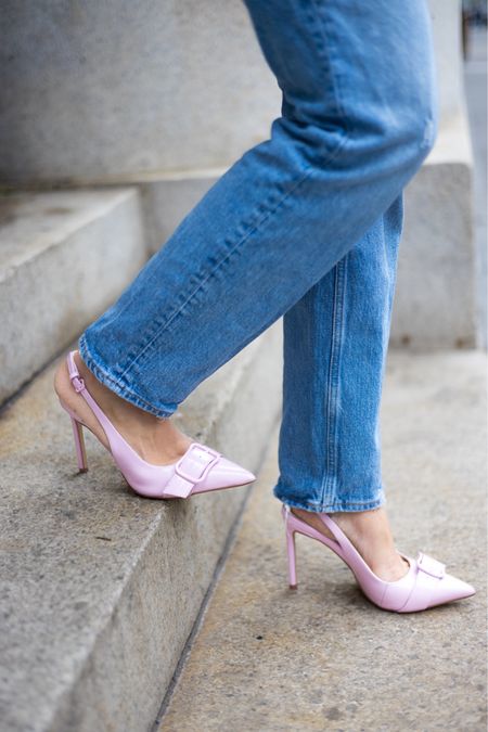 Pumps 
Sling back pumps 
Lilac shoes 


#LTKfindsunder50 #LTKshoecrush #LTKparties