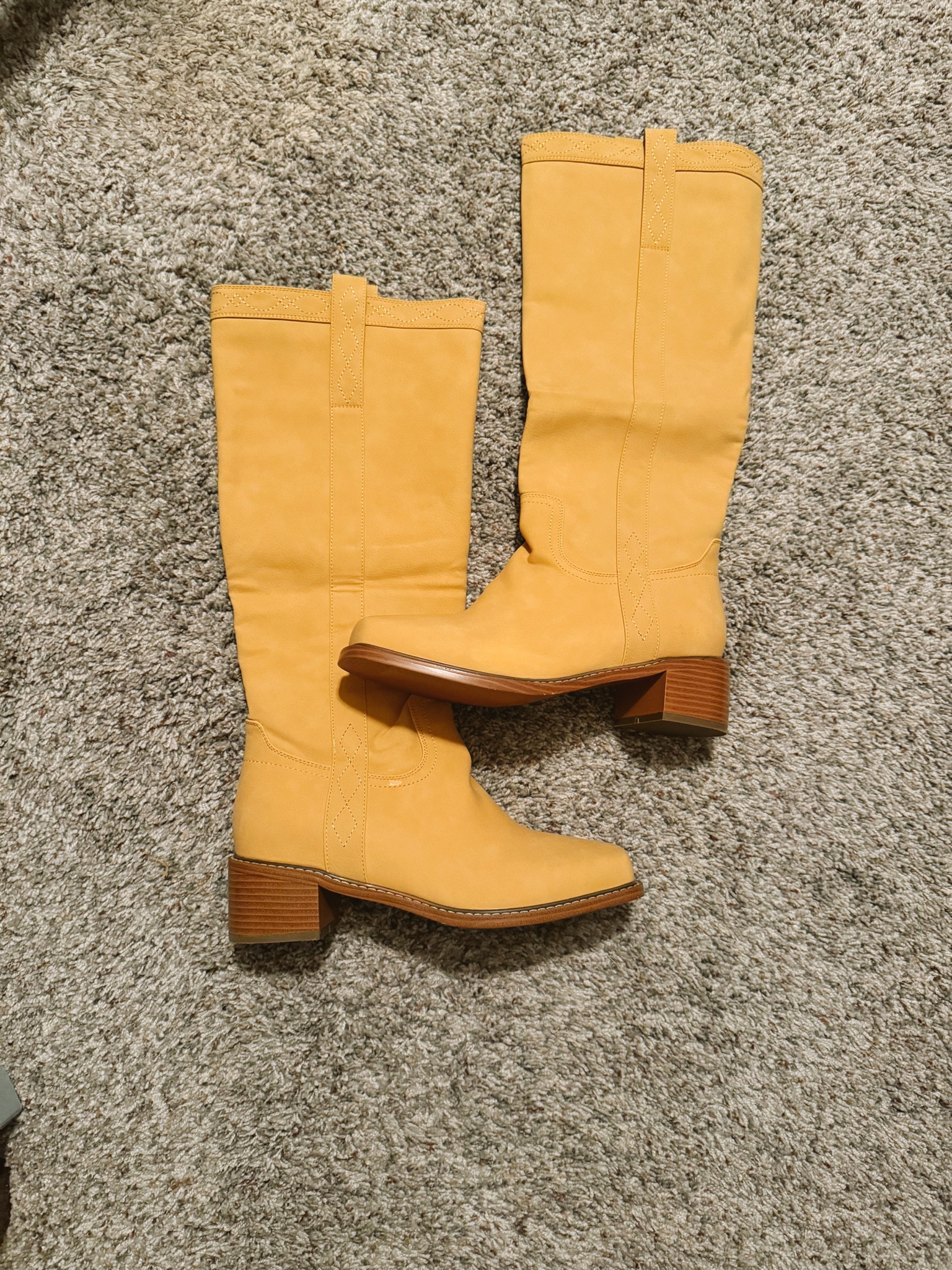 New boots came in today, can’t wait to wear them to the pumpkin patch💛👢

#LTKSeasonal #LTKGiftGuide #LTKShoeCrush