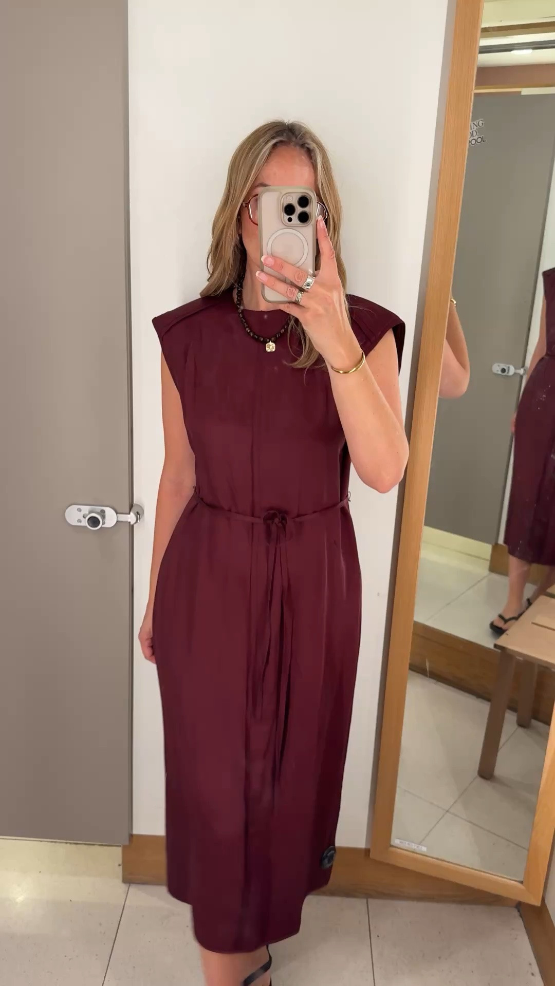 A great little dress 
Understated and simple 
In a weighty viscose linen - the shoulders are structured and it feels lovely to wear. 
Wearing a U.K. 14

#LTKsummer #LTKdresses #LTKworkwear