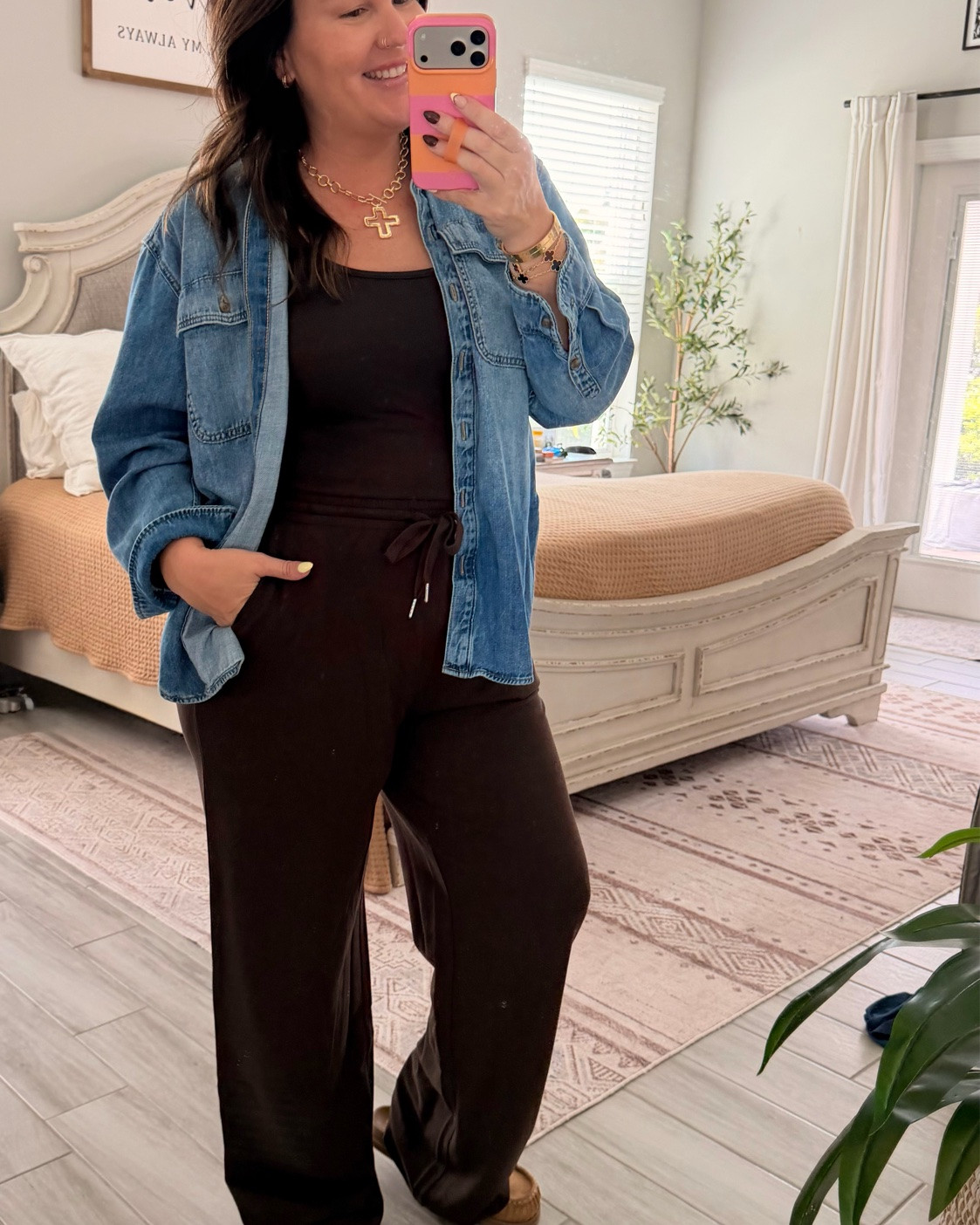 Same jumpsuit, two ways 🤎 The Terry Luxe jumpsuit from COMFRT is sooo soft + comfy and so easy to layer for fall. 🍂

#LTKStyle #FallOutfit #MomStyle #CasualStyle #ComfyStyle

#LTKgrwm #LTKMidsize #LTKootd