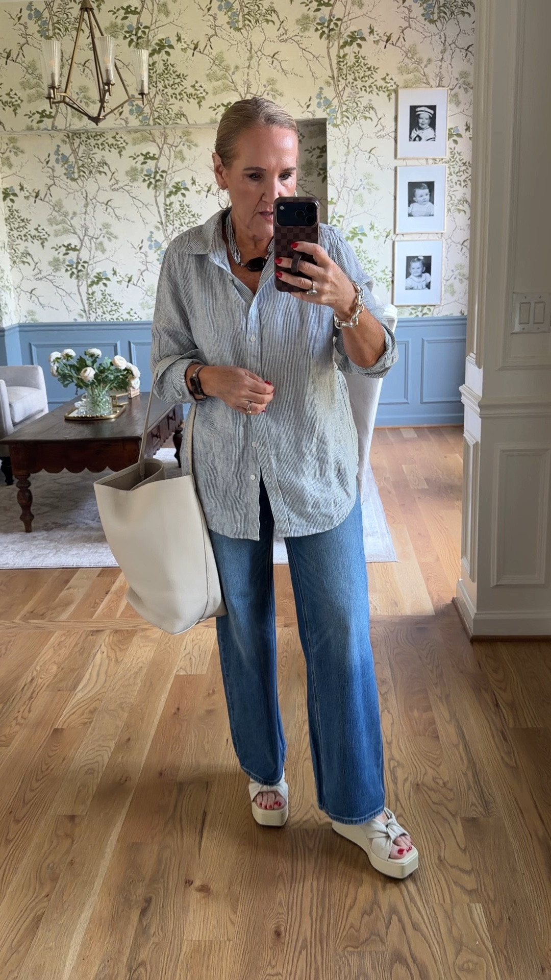 Linen top size medium
Jeans size 29 short they do have some stretch and they’re about an inch above my belly button
Don’t miss the jewelry that’s what makes an outfit
Bag is recently restocked

#LTKOver40 #LTKootd #LTKPetite