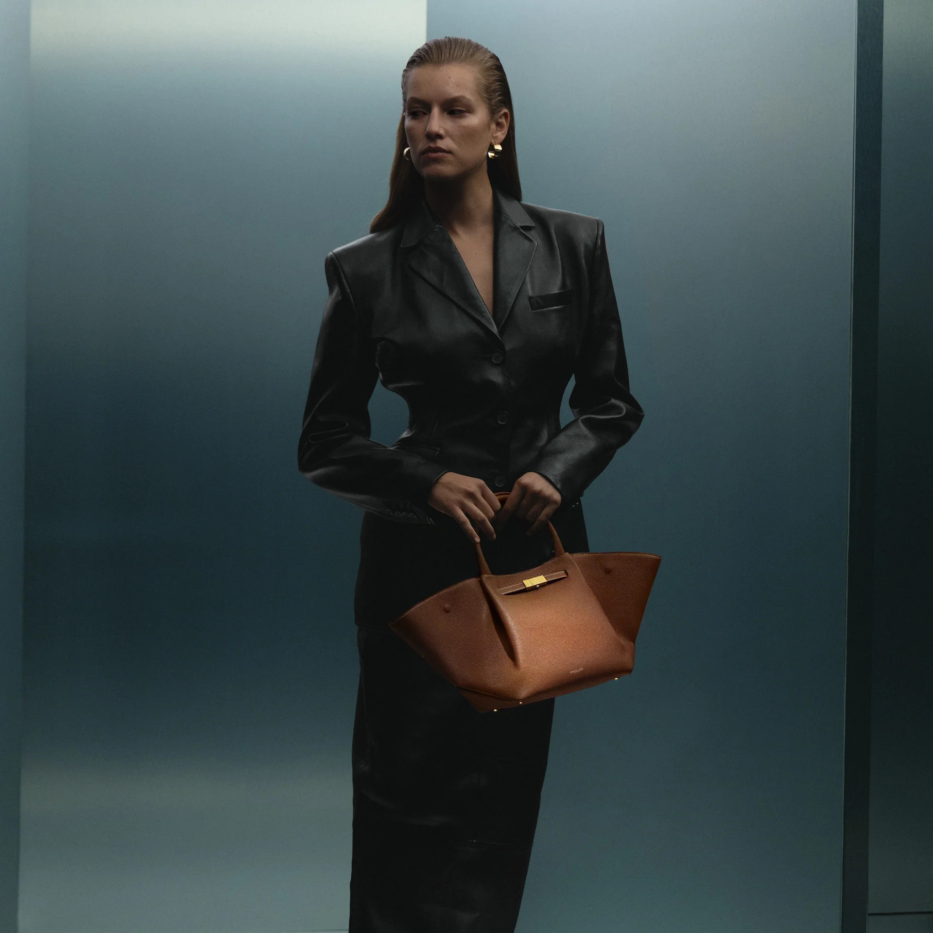 The Midi New York | Tan Small Grain Ecru Stitching | DeMellier | DeMellier