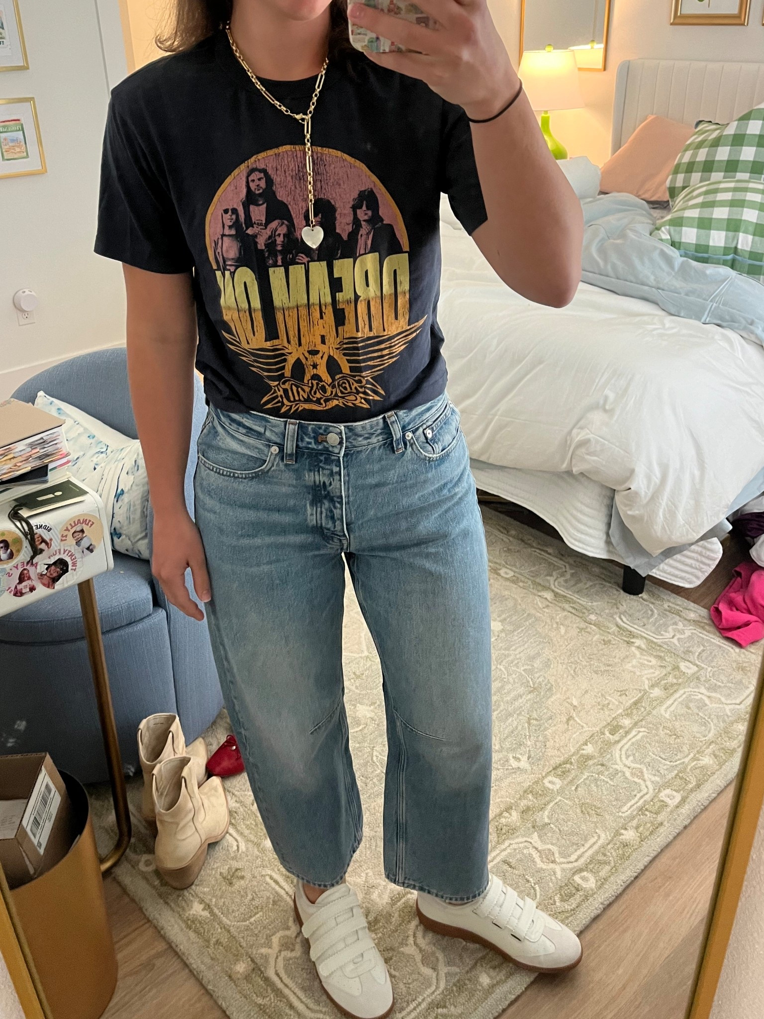 the most flattering jeans! i am obsessed!!! i sized down two sizes to a 27!

#LTKStyleTip #LTKxMadewell