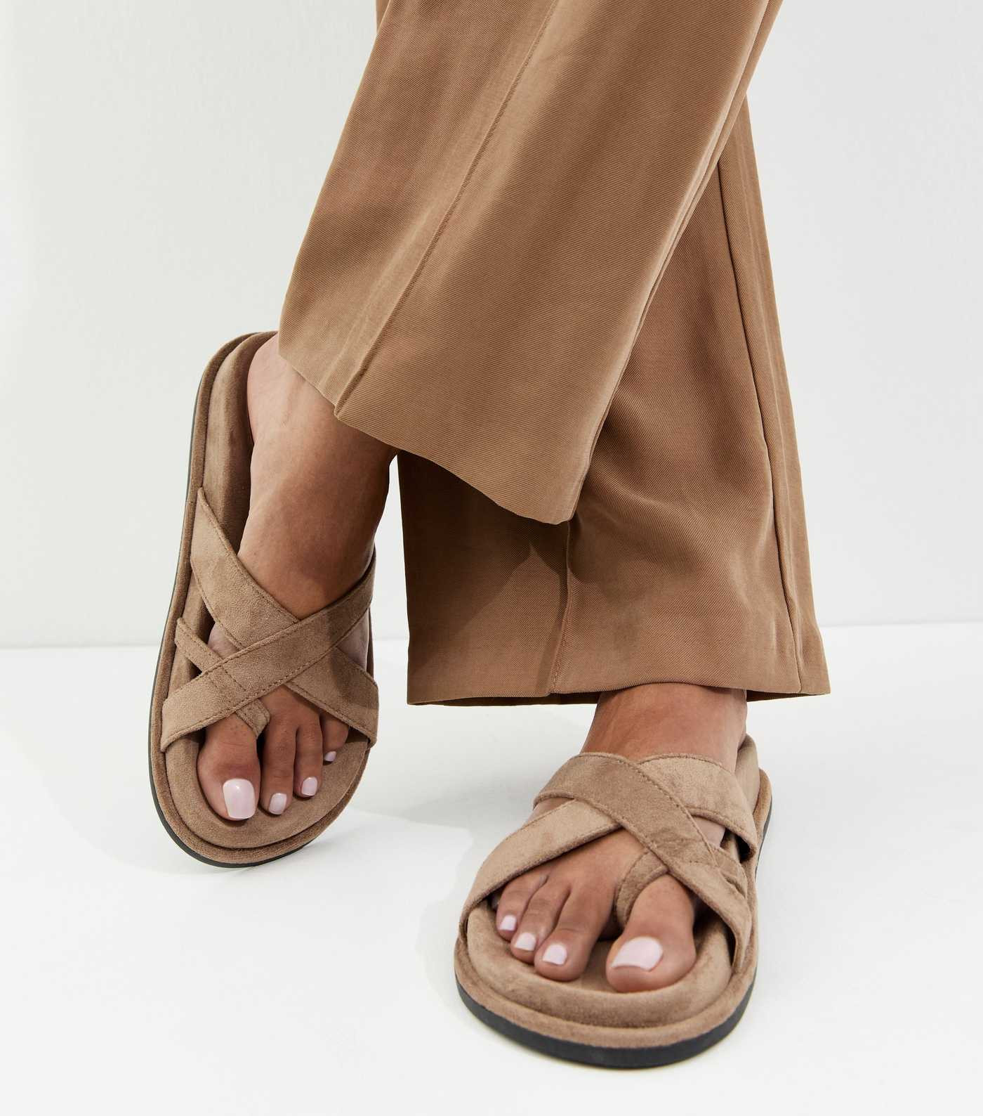 Light Brown Faux Suede Toe Loop Flat Sandals | New Look | New Look (UK)