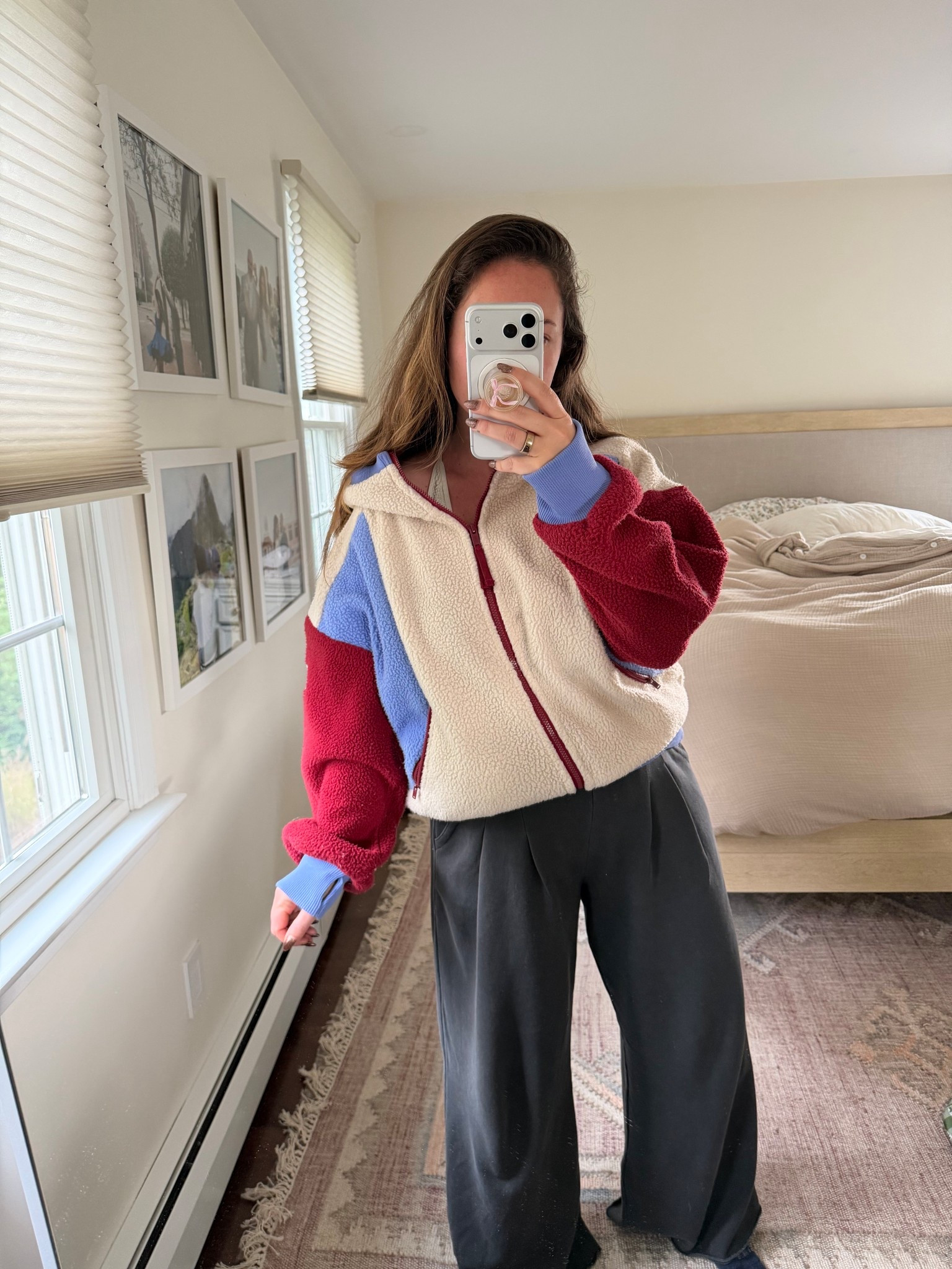 These pants in a M

#LTKSeasonal #LTKHoliday #LTKGiftGuide