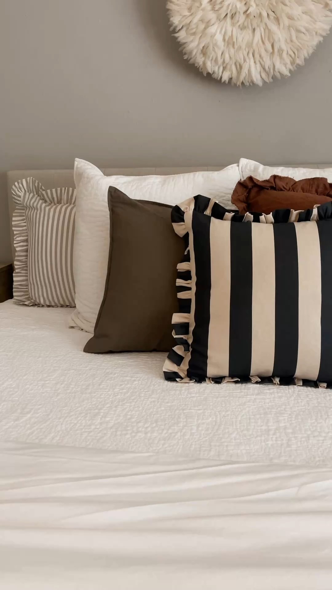 Bedroom Pillows // Bedding // Bedroom Decor // Throw Pillows // Ruffle Pillows 

#throwpillows #stripedpillow #jujuhat #homedecor #bedroompillows #rufflepillows #hmhome

#LTKWatchNow #LTKHome #LTKFindsUnder50