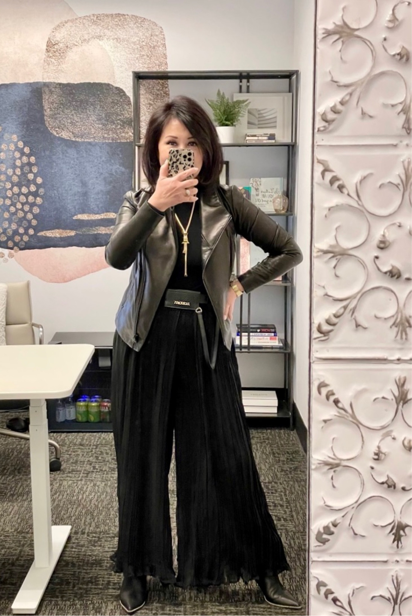 All black everything! All from Nordstrom! 🖤

#LTKstyletip #LTKworkwear #LTKfit