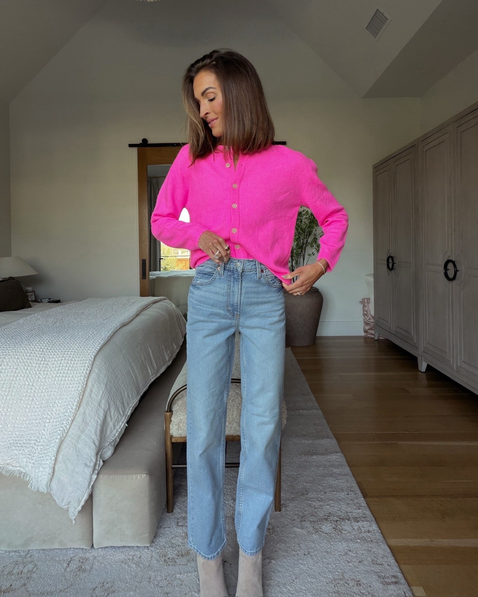 just saw this cute pink cardigan is on sale for under $30! 💗 so perfect for valentines day or just spring in general! 🫶🏼