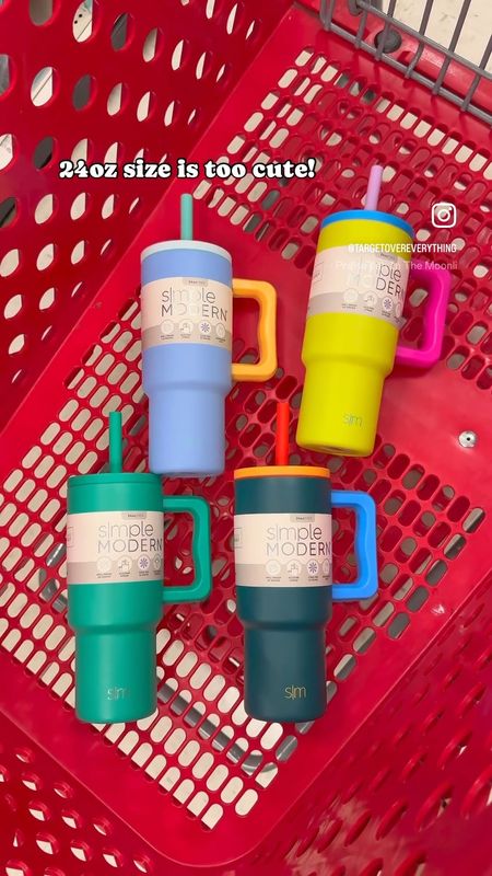 New Simple Modern collection at Target! These colors scream summer and you can easily match your little one while staying hydrated😌