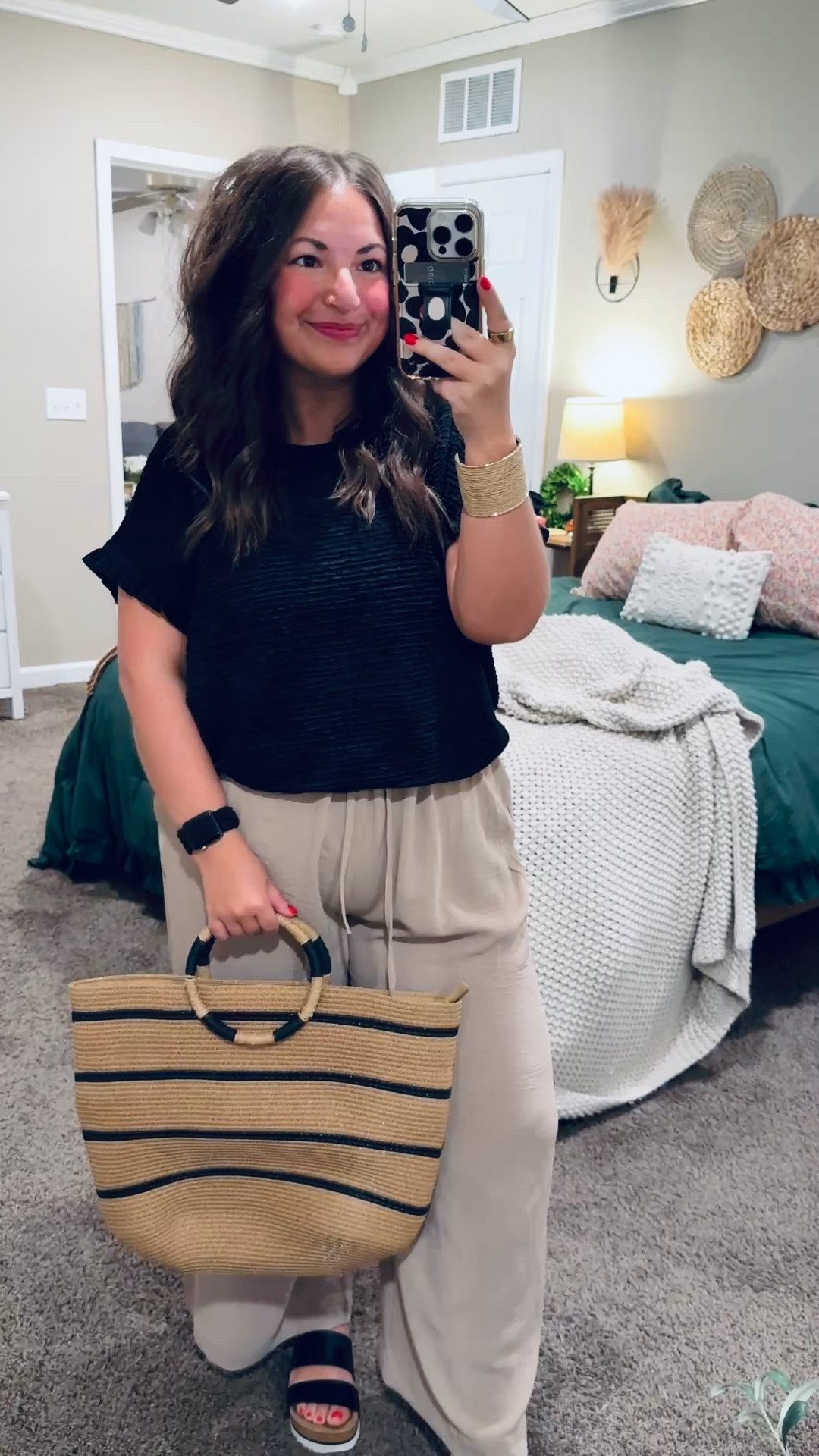 Neutral but never boring 🤎🖤 Loving this simple tan & black combo for Spring. Easy, polished, and perfect for everyday wear.

sandals: fit true to size // wearing a 5
pants: fit small // sized up to an XL
blouse: fits small // wearing an XL (fits like a large) 

 

#LTKootd #LTKMidsize #LTKWorkwear