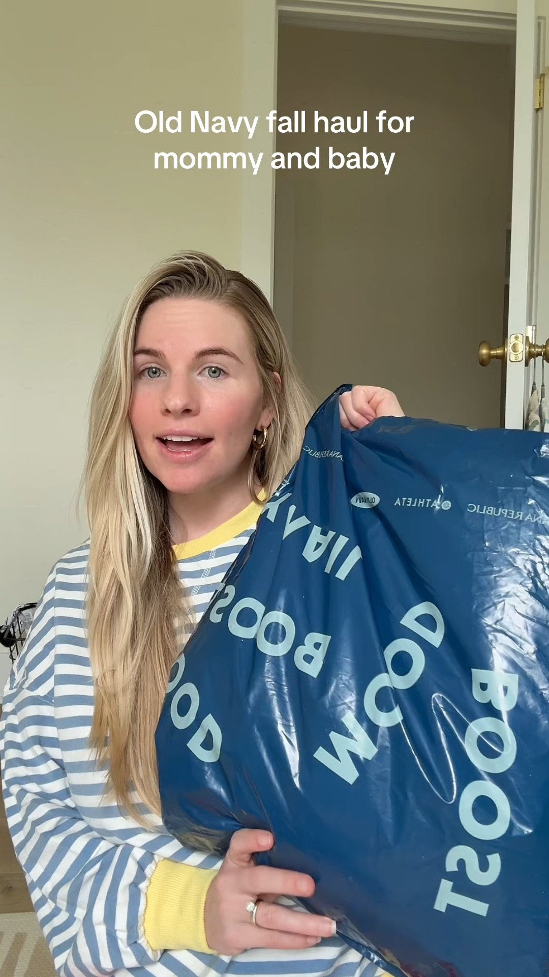 Recent old navy haul
Striped rugby shirt -XS 
Long sleeve shirt- M 
PJs- S petite 
Baby striped crew neck- 6-12 mo
Football 2 way zip- 9 mo 

#LTKBaby #LTKFindsUnder50