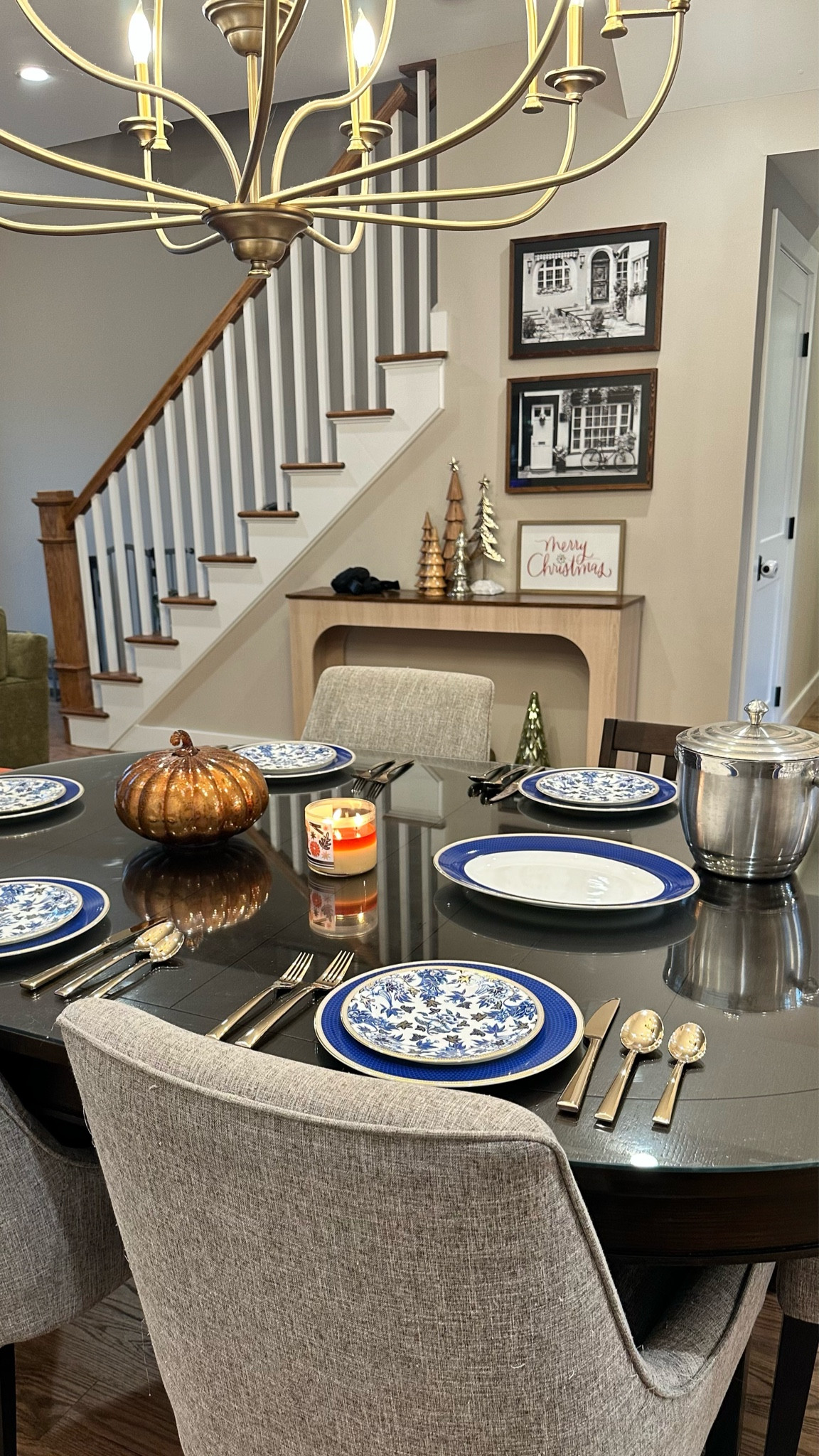 Thanksgiving china 🦃, I love having our silverware and china for special holidays! Gold silverware by Lenox and china by Wedgwood.