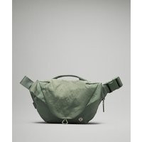 Curved Crossbody Bag 3L | Lululemon (US)