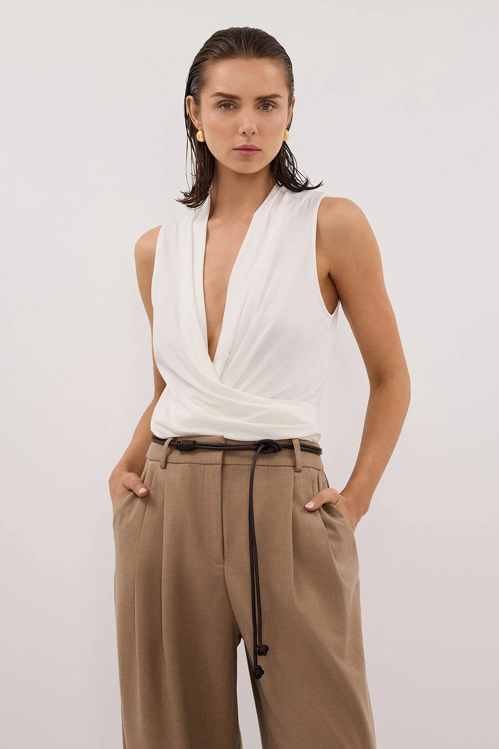 FELICITY OFF WHITE SLEEVELESS WRAP TOP | DISSH